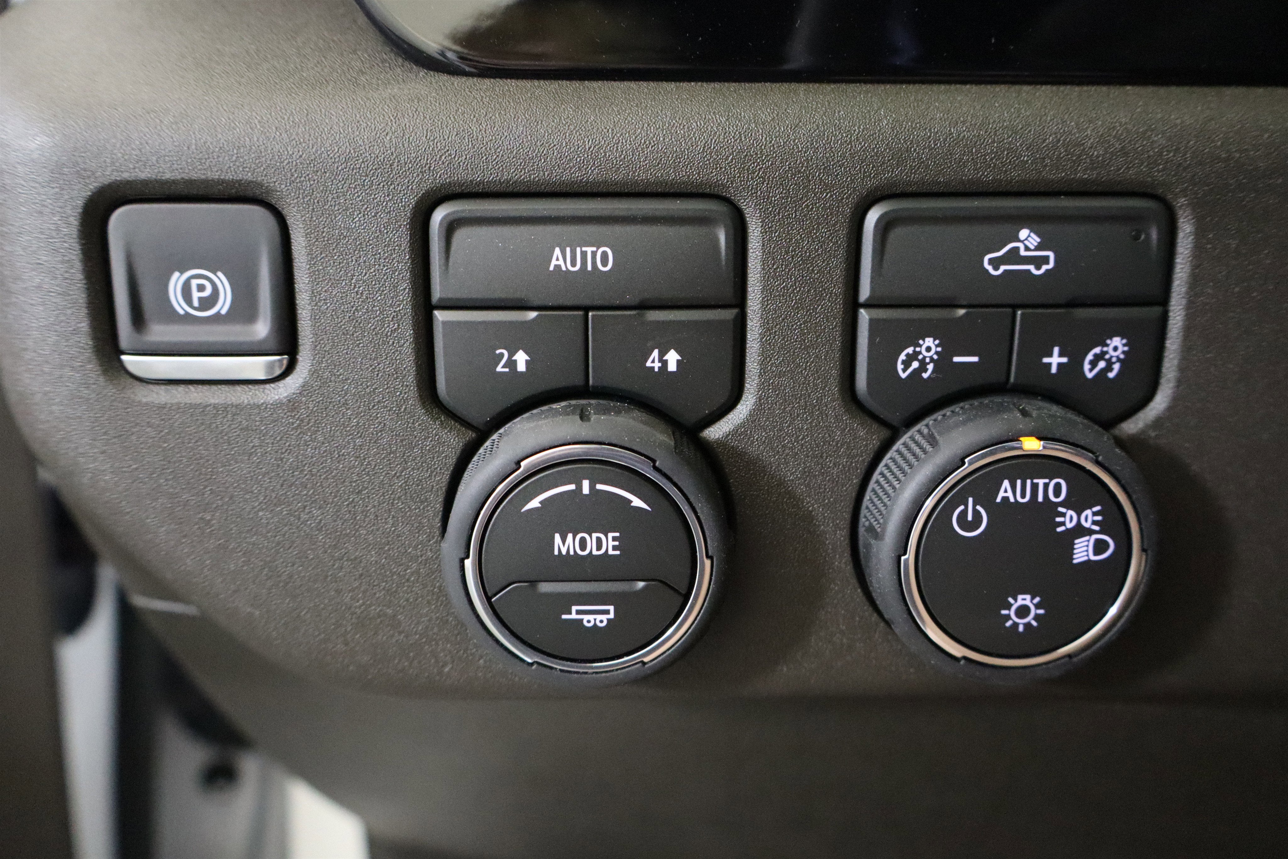 2026 Chevrolet Silverado 1500 LT Crew Cab 4WD