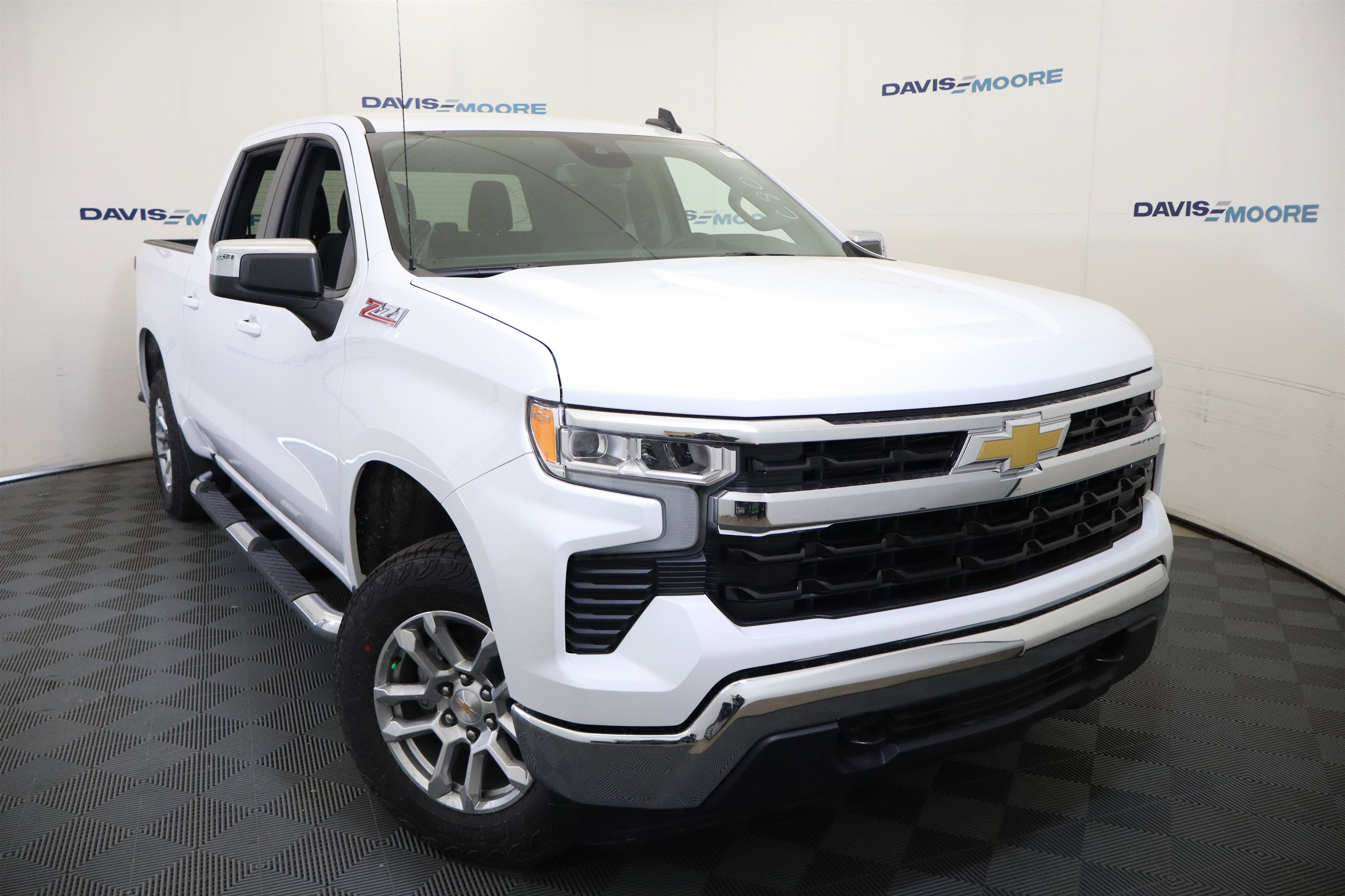 2026 Chevrolet Silverado 1500 LT 4WD