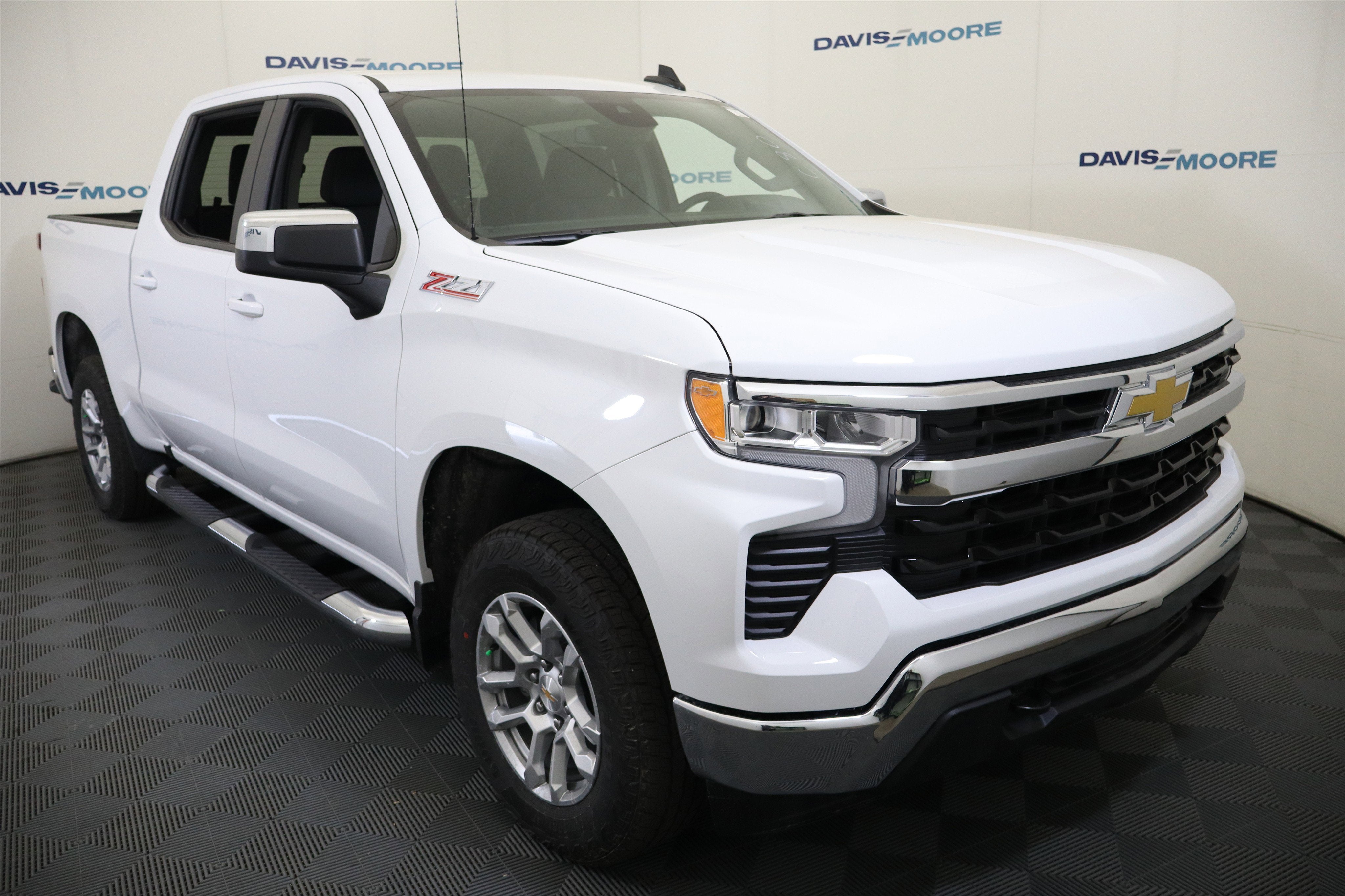 2026 Chevrolet Silverado 1500 LT 4WD
