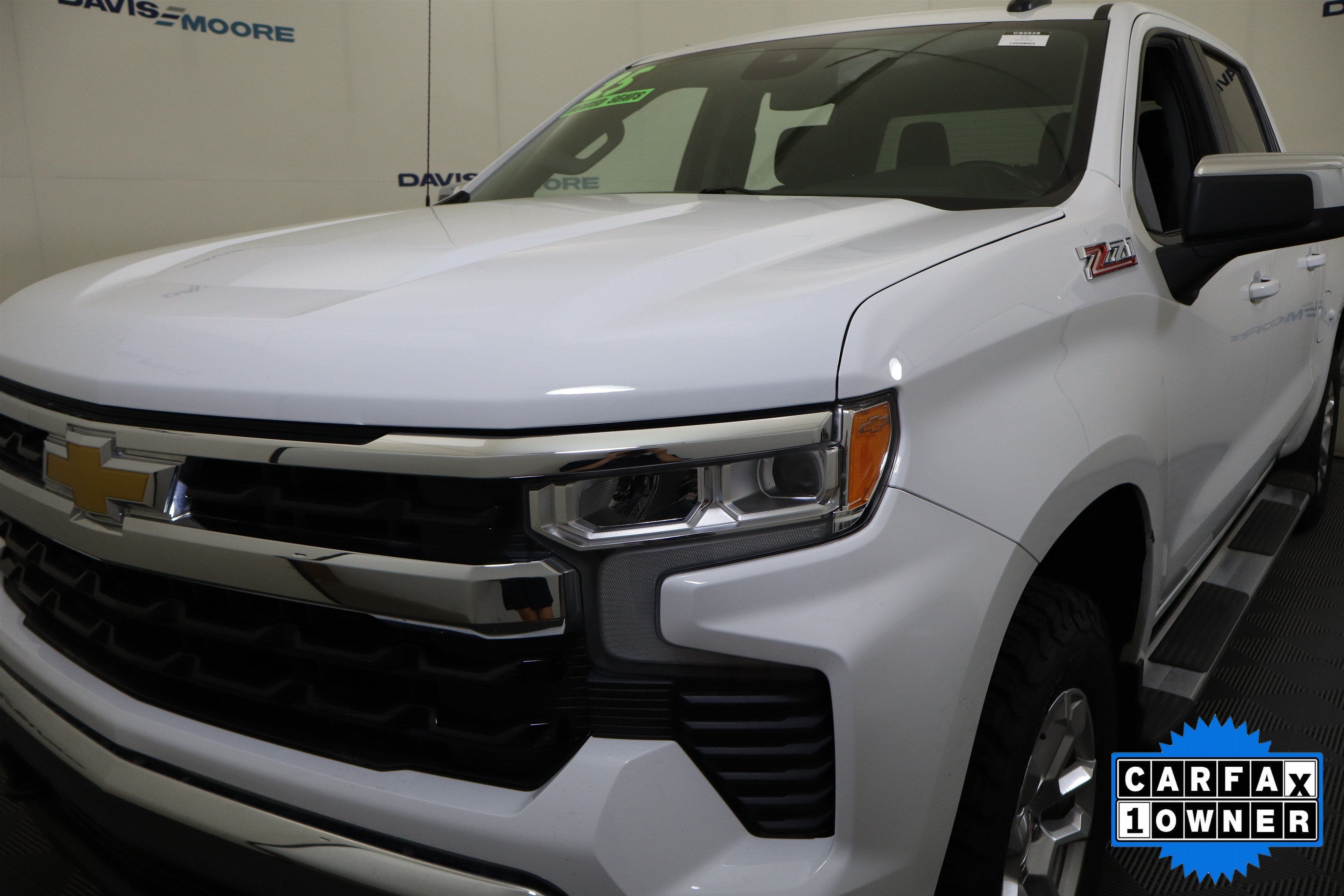 2025 Chevrolet Silverado 1500 LT Crew Cab 4WD