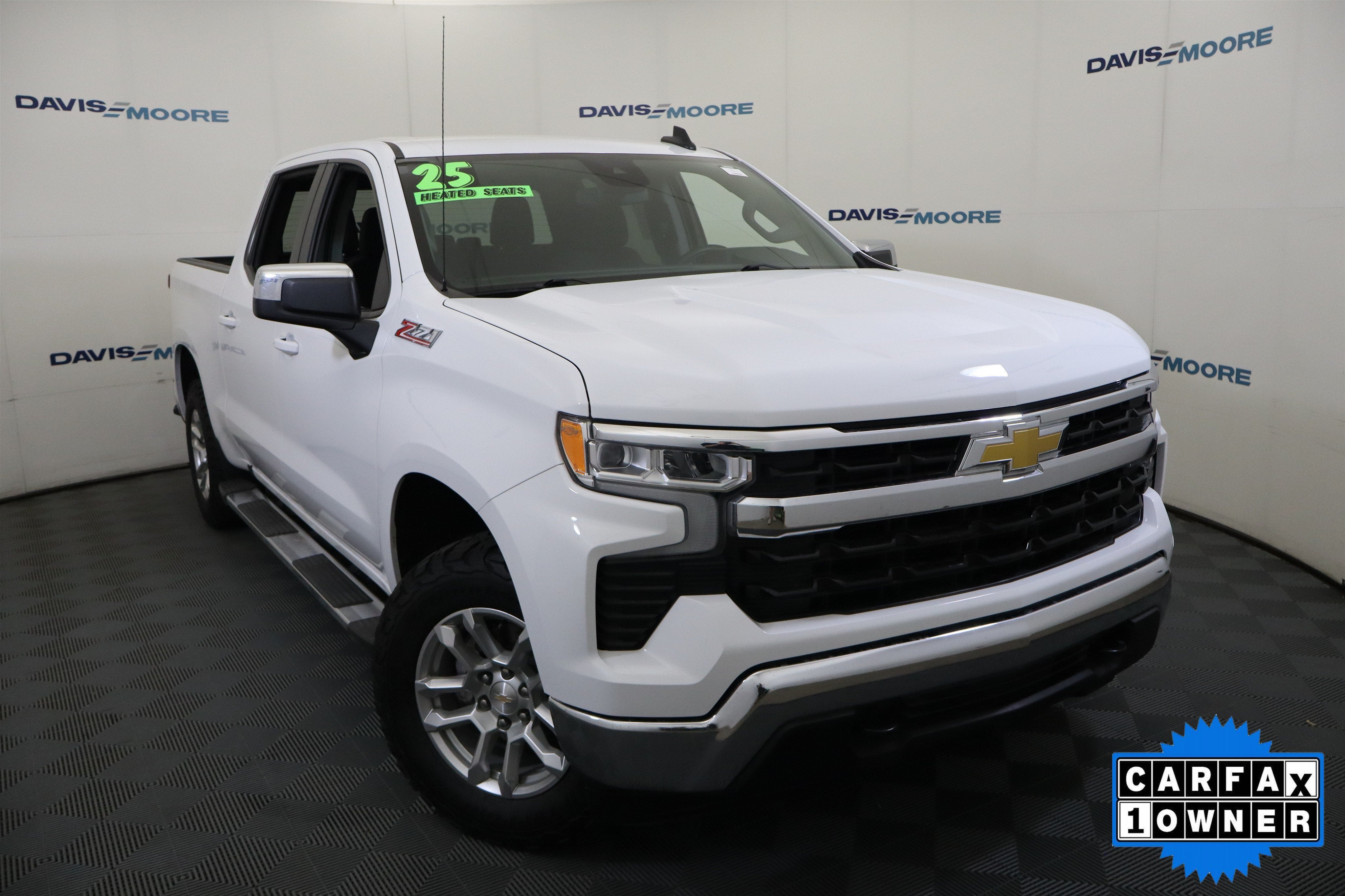 2025 Chevrolet Silverado 1500 LT Crew Cab 4WD