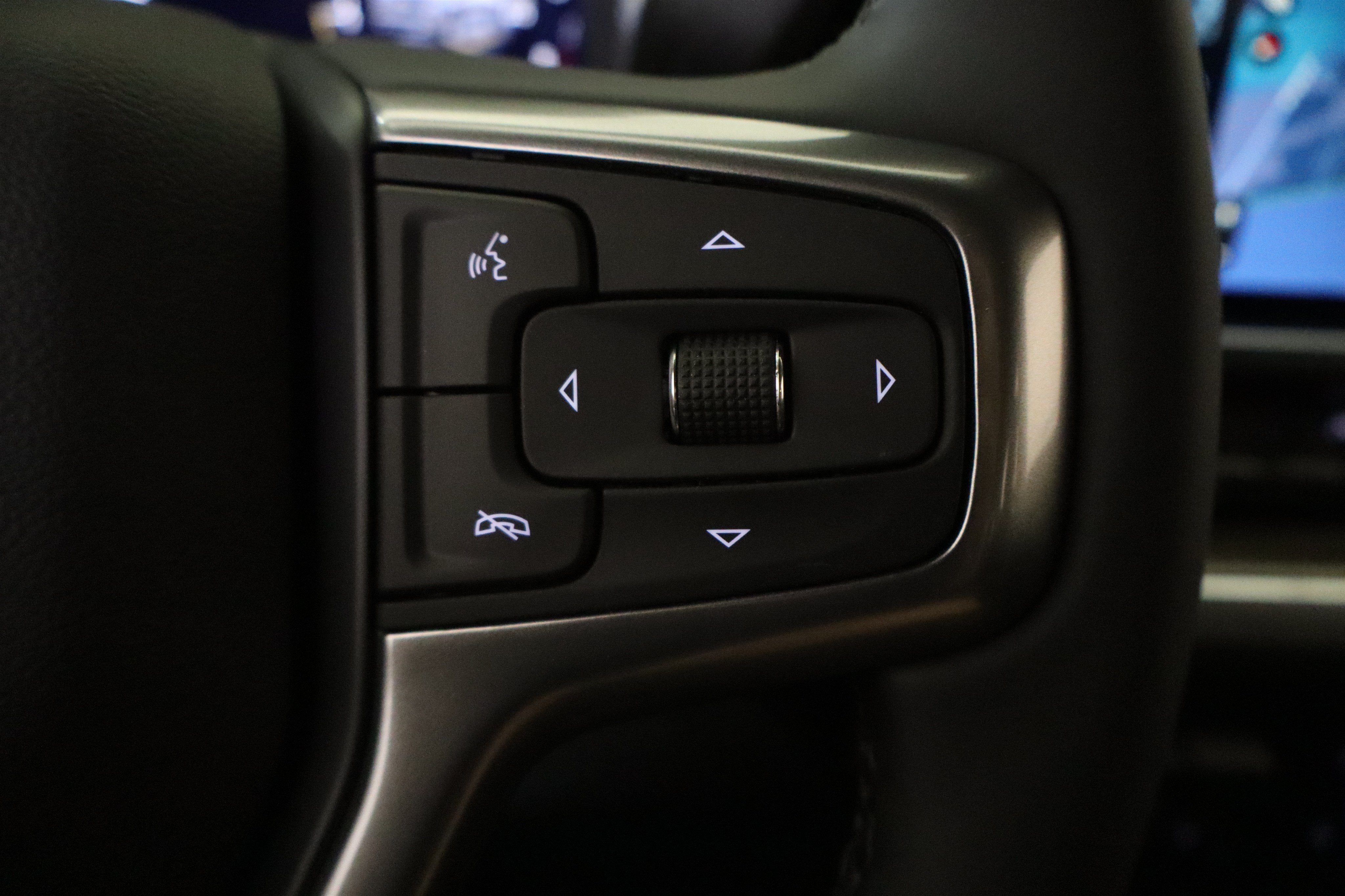 2026 Chevrolet Silverado 1500 LT Crew Cab 4WD
