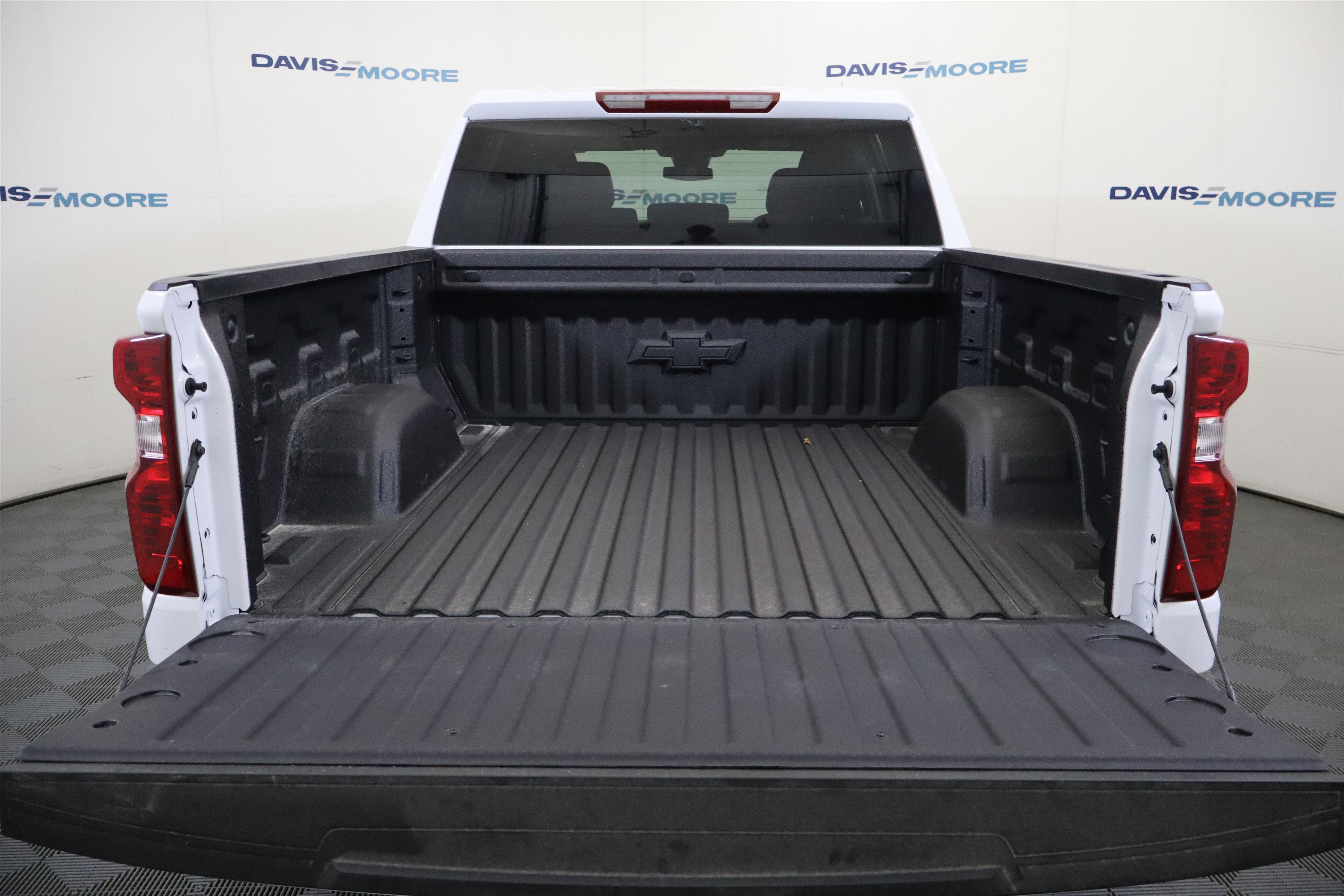 2026 Chevrolet Silverado 1500 LT Crew Cab 4WD
