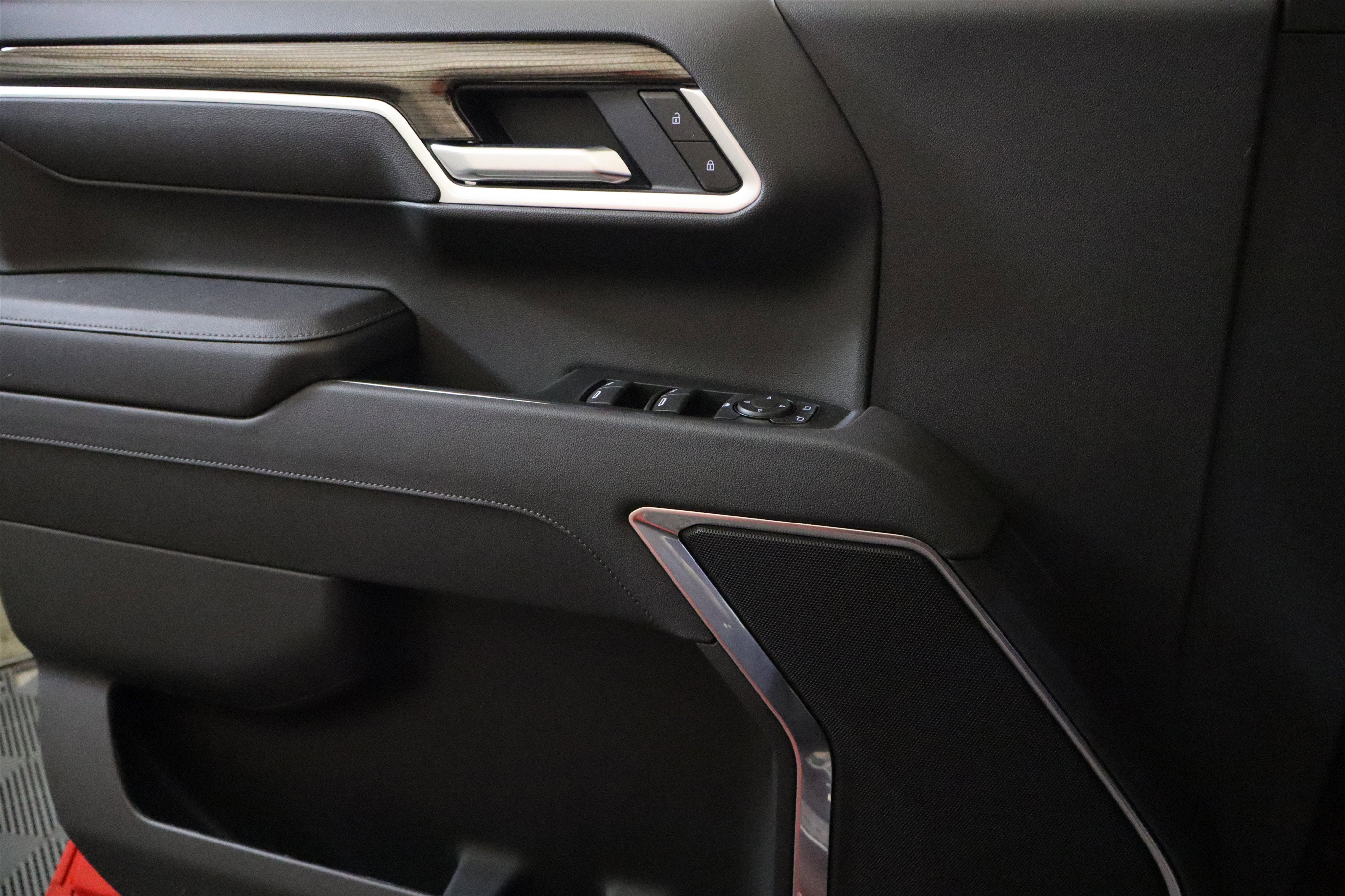 2026 Chevrolet Silverado 1500 LT Crew Cab 4WD
