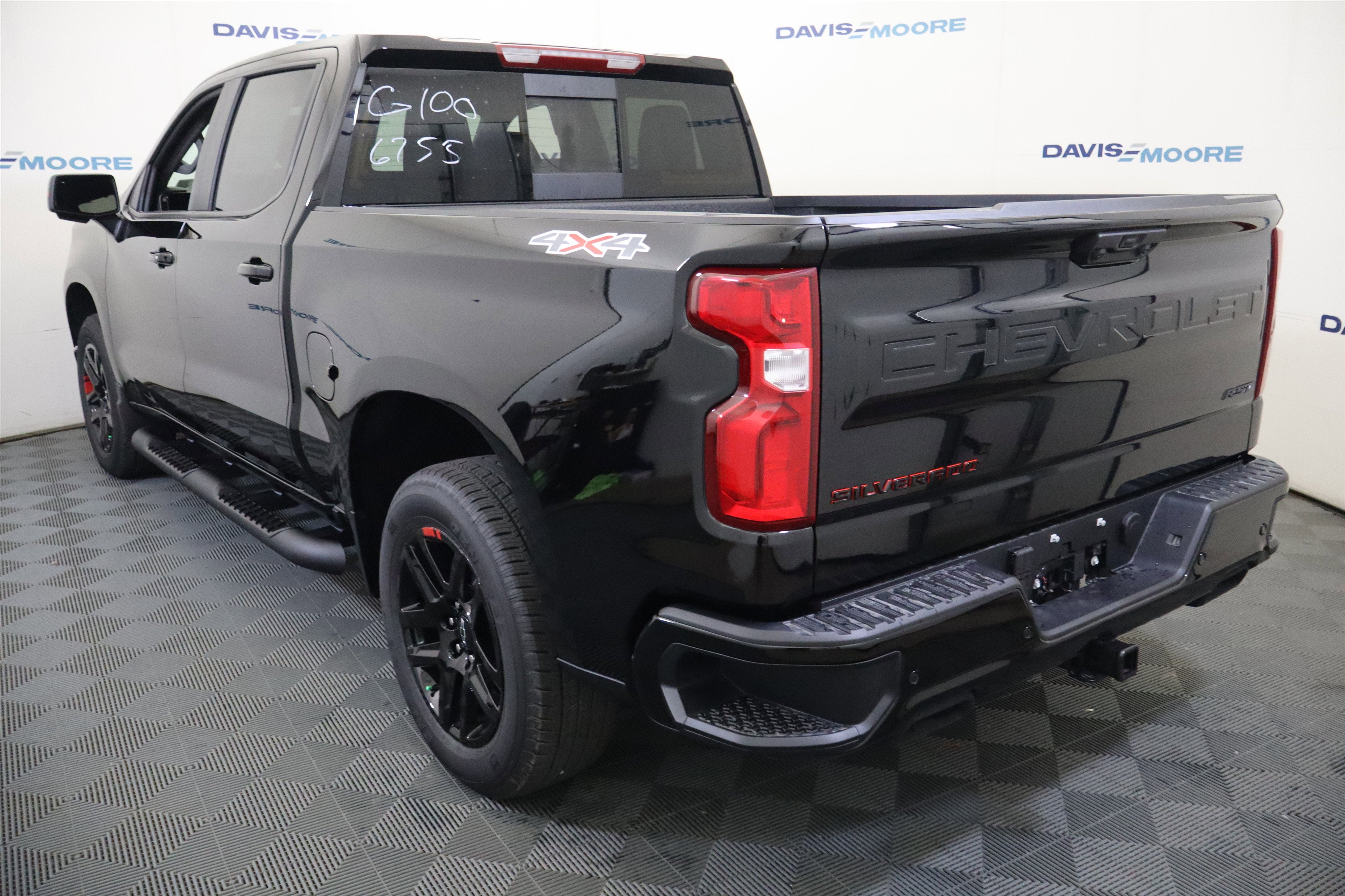 2026 Chevrolet Silverado 1500 RST Crew Cab 4WD