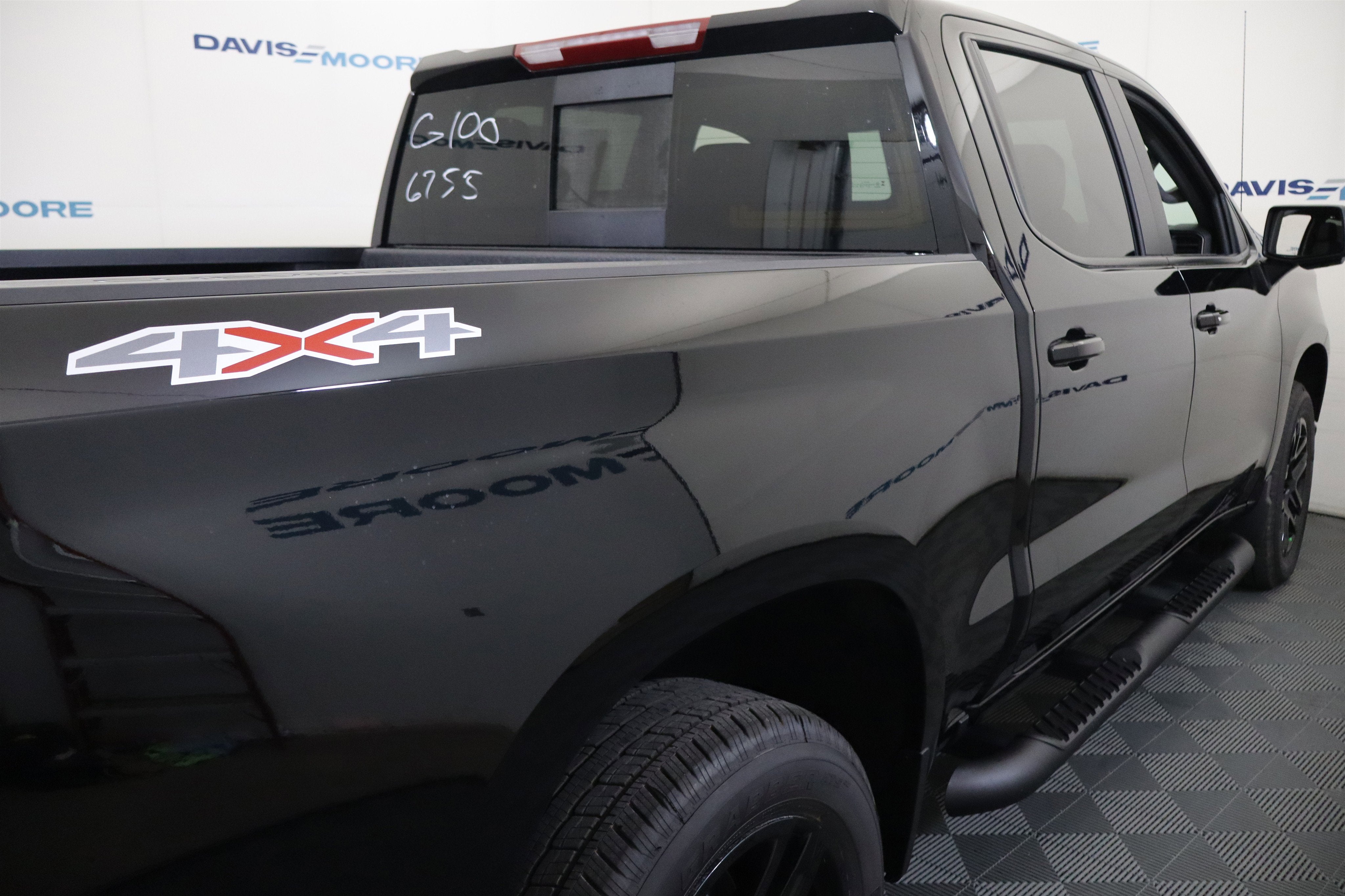 2026 Chevrolet Silverado 1500 RST Crew Cab 4WD
