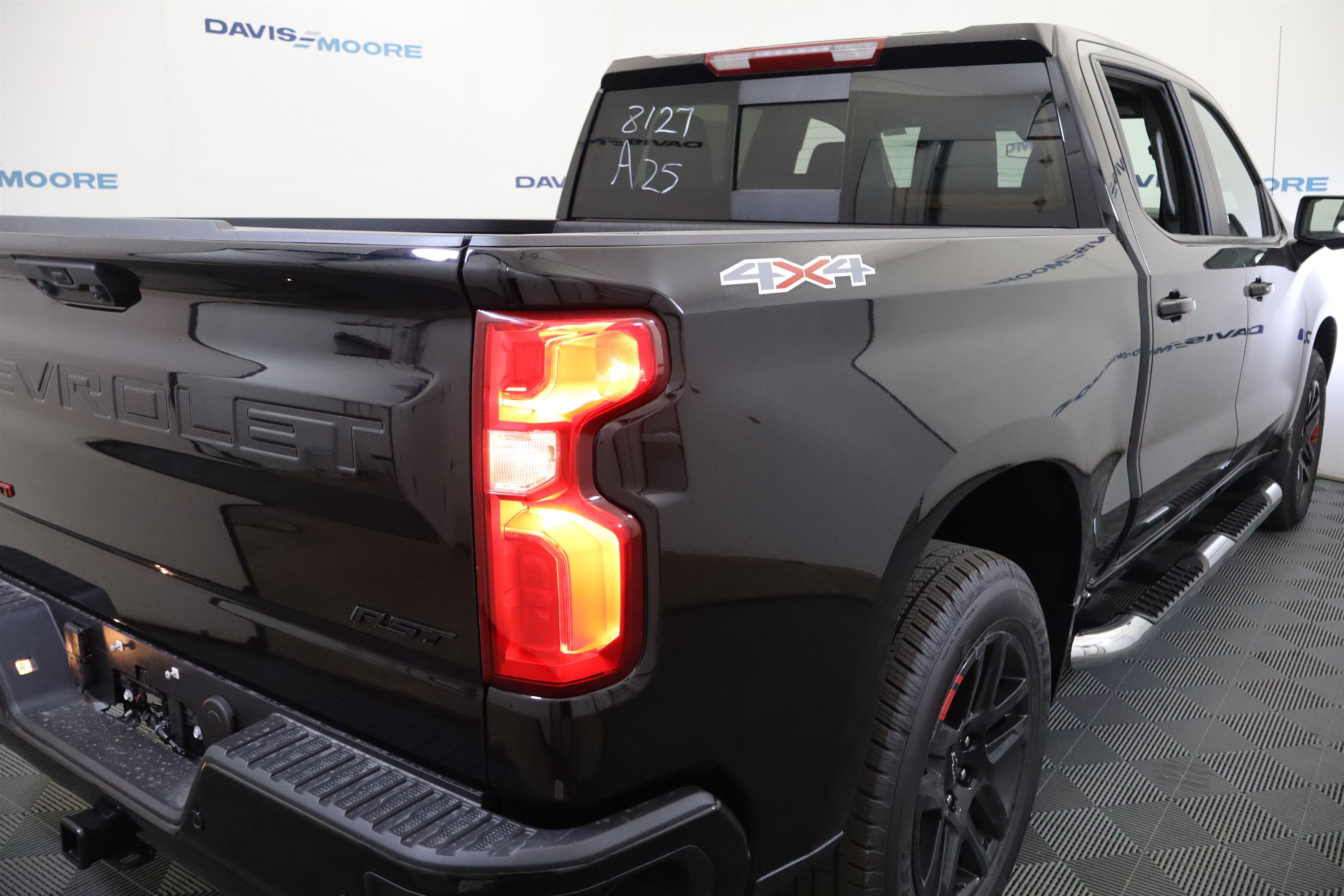 2026 Chevrolet Silverado 1500 RST Crew Cab 4WD
