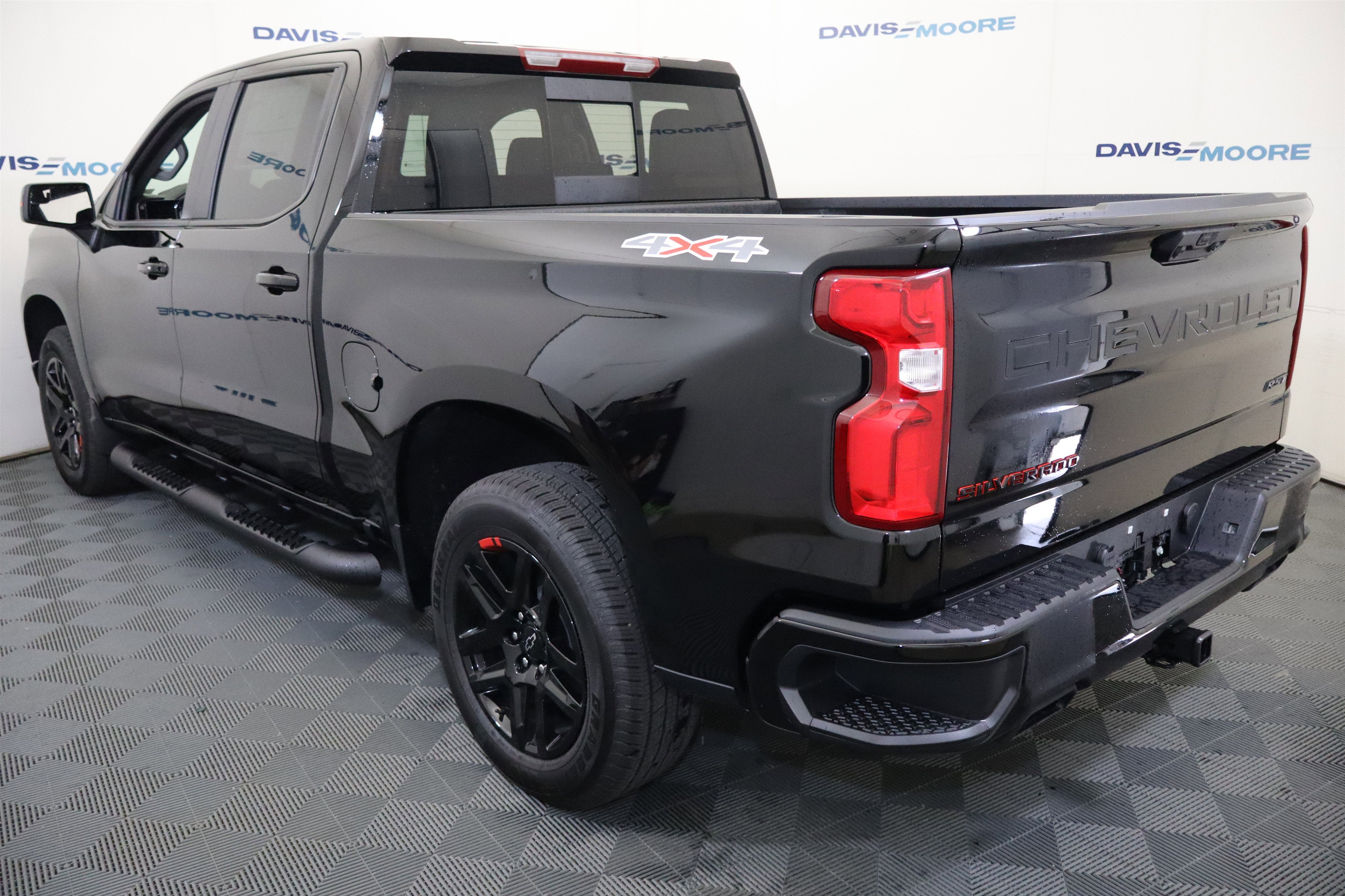 2026 Chevrolet Silverado 1500 RST Crew Cab 4WD