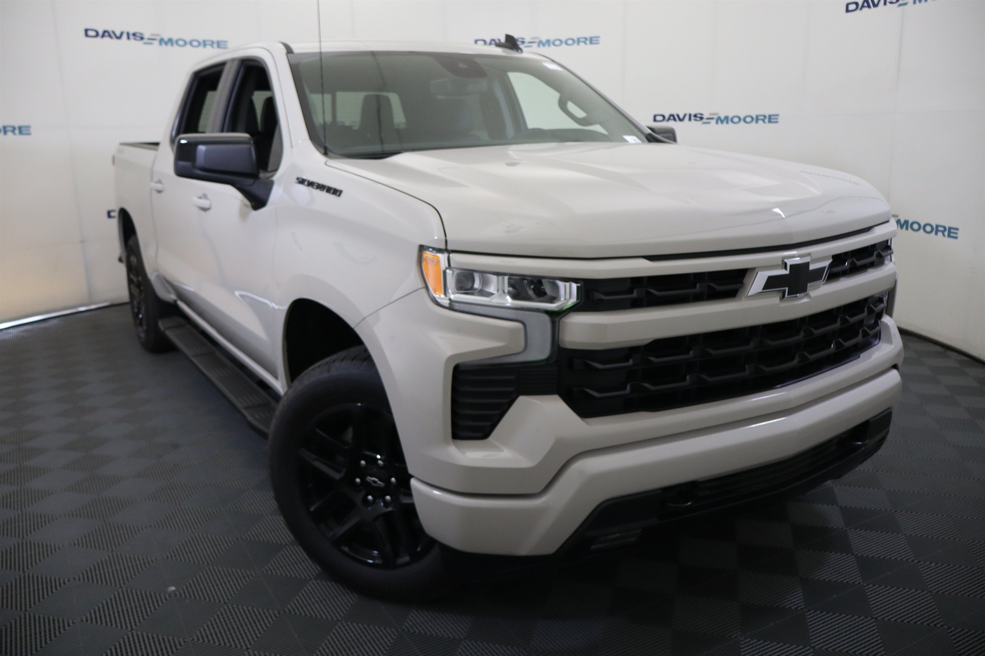 2026 Chevrolet Silverado 1500 RST Crew Cab 4WD