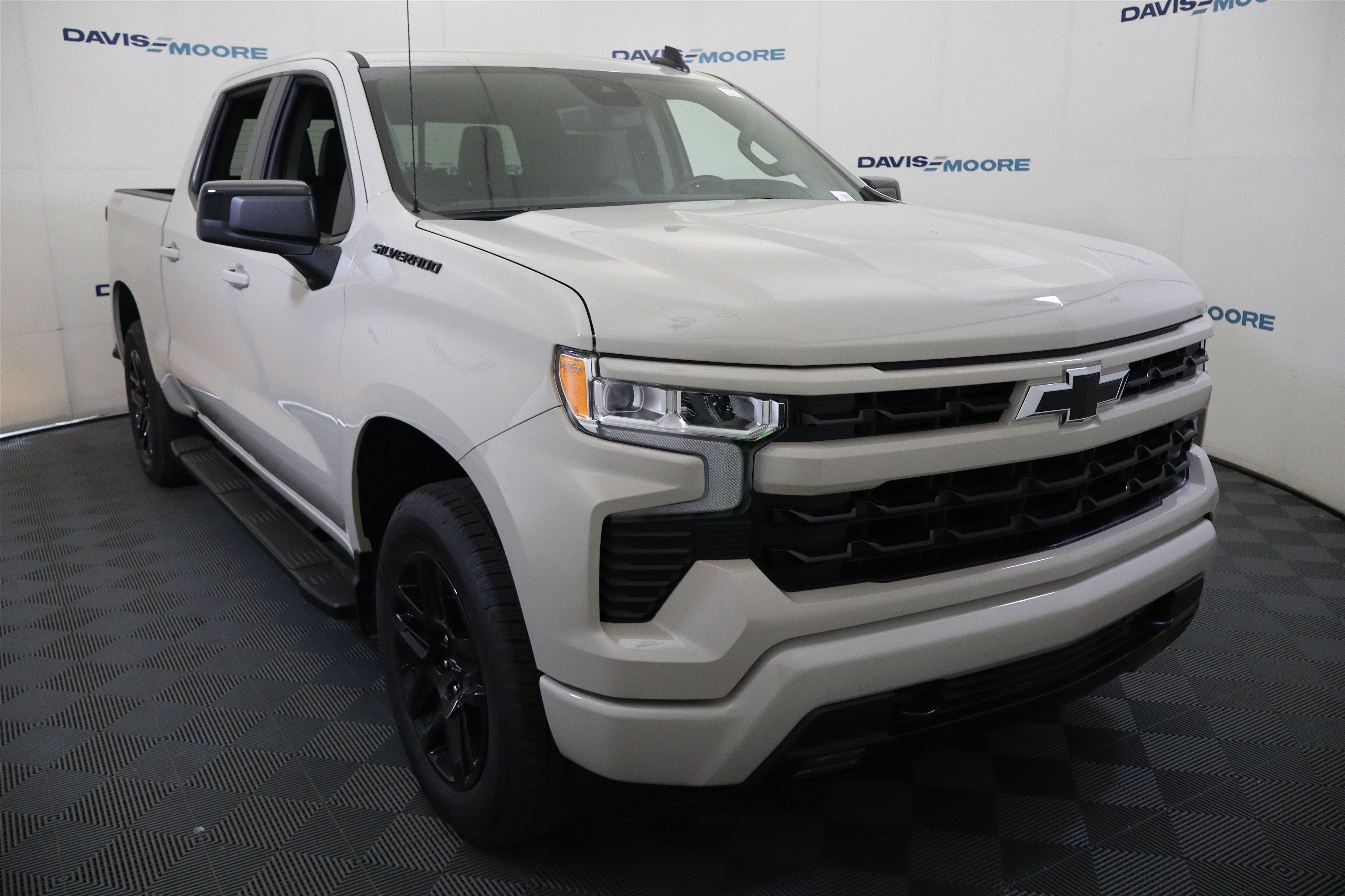 2026 Chevrolet Silverado 1500 RST Crew Cab 4WD