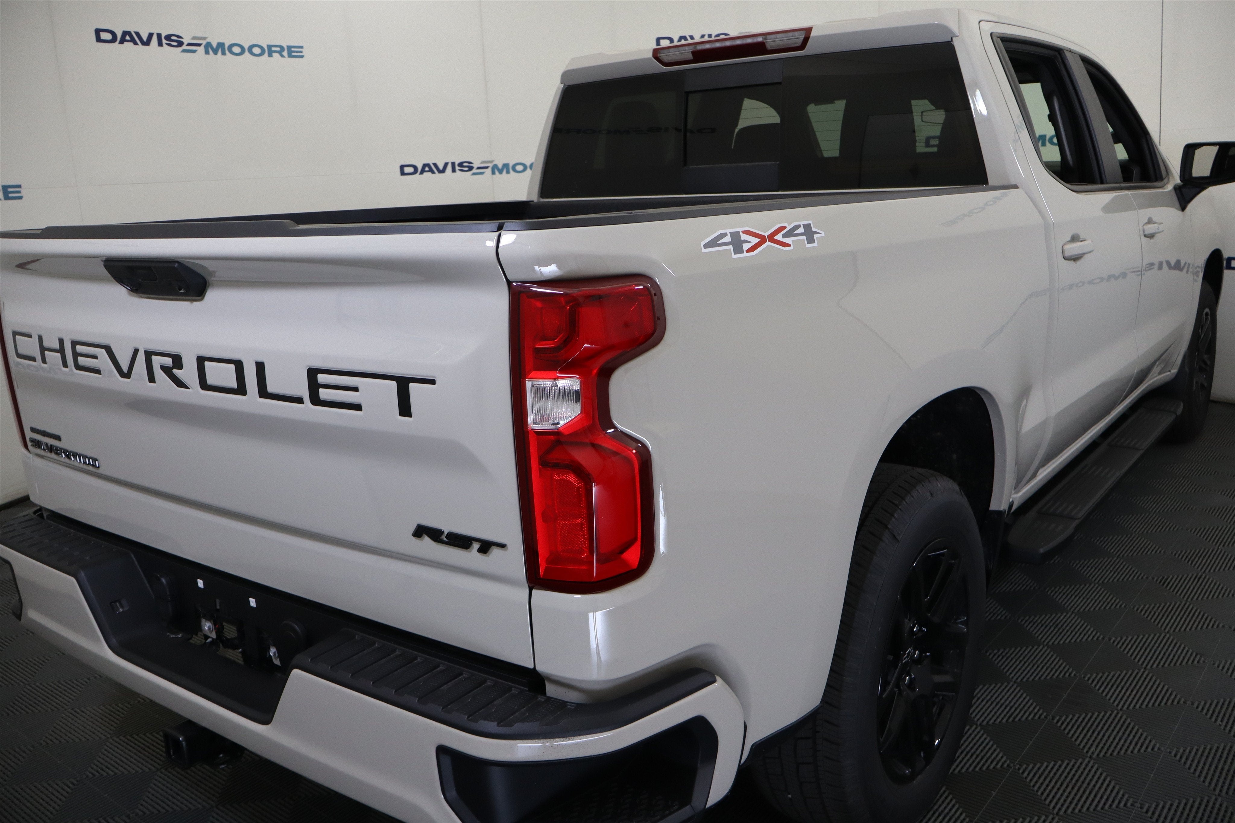 2026 Chevrolet Silverado 1500 RST Crew Cab 4WD