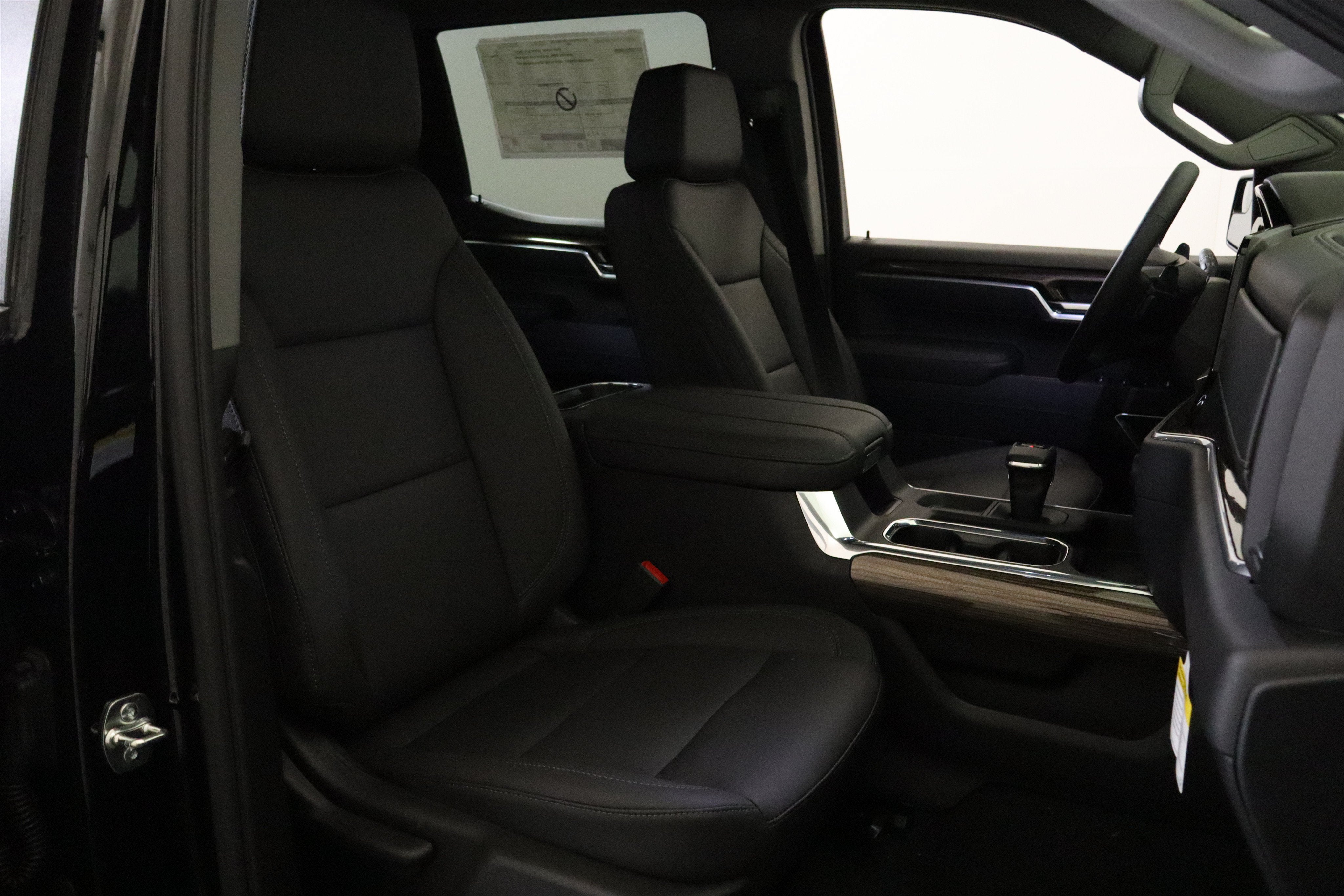 2026 Chevrolet Silverado 1500 RST Crew Cab 4WD