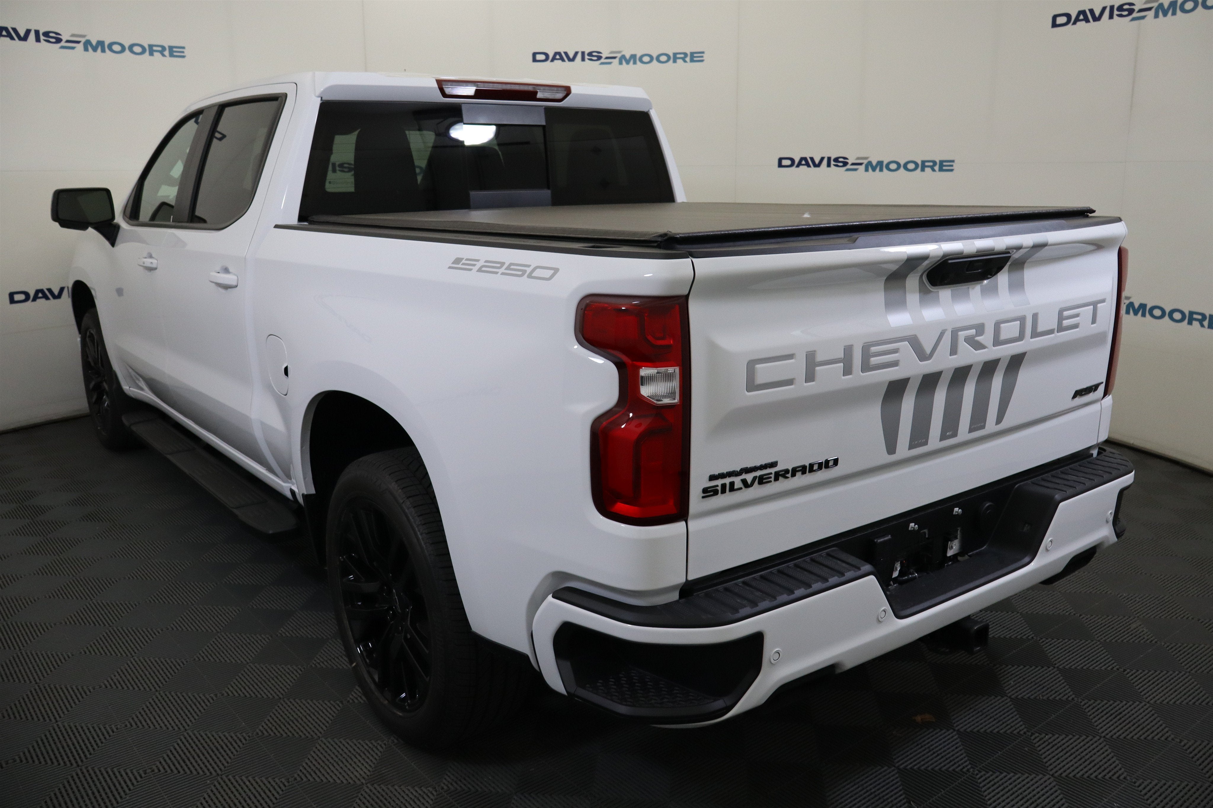 2026 Chevrolet Silverado 1500 RST Crew Cab 4WD