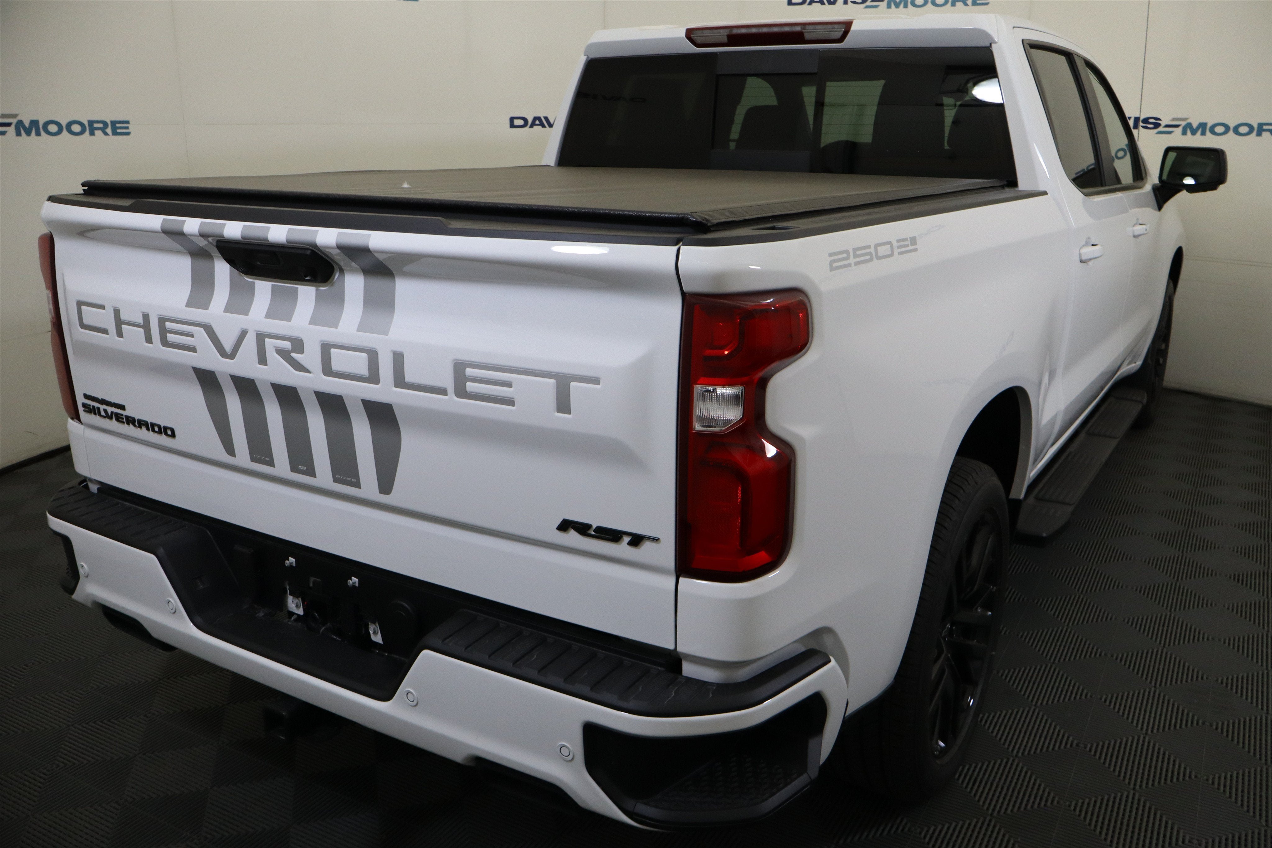 2026 Chevrolet Silverado 1500 RST Crew Cab 4WD
