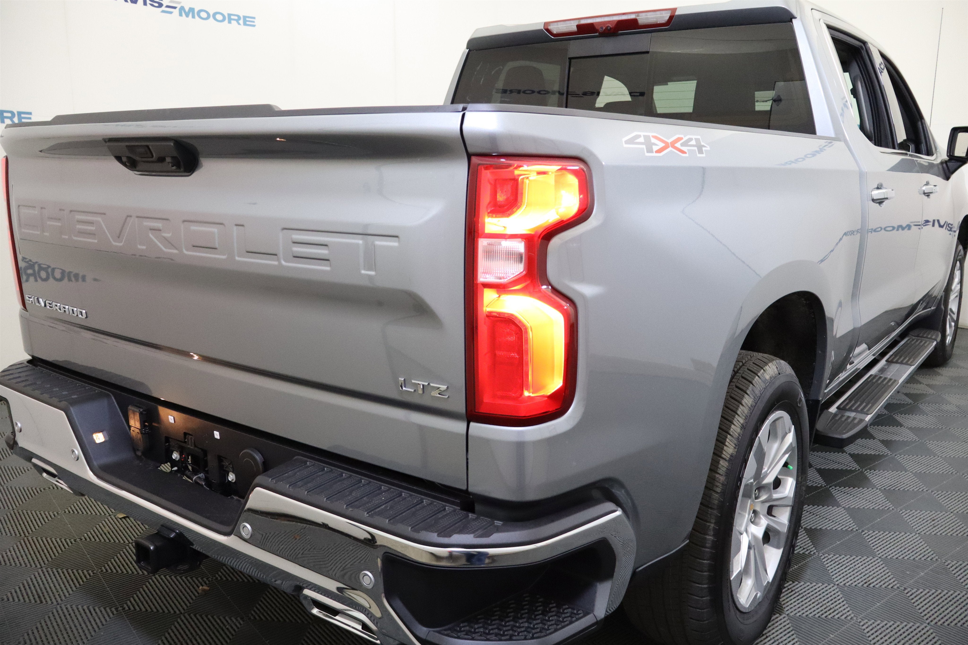 2026 Chevrolet Silverado 1500 LTZ Crew Cab 4WD