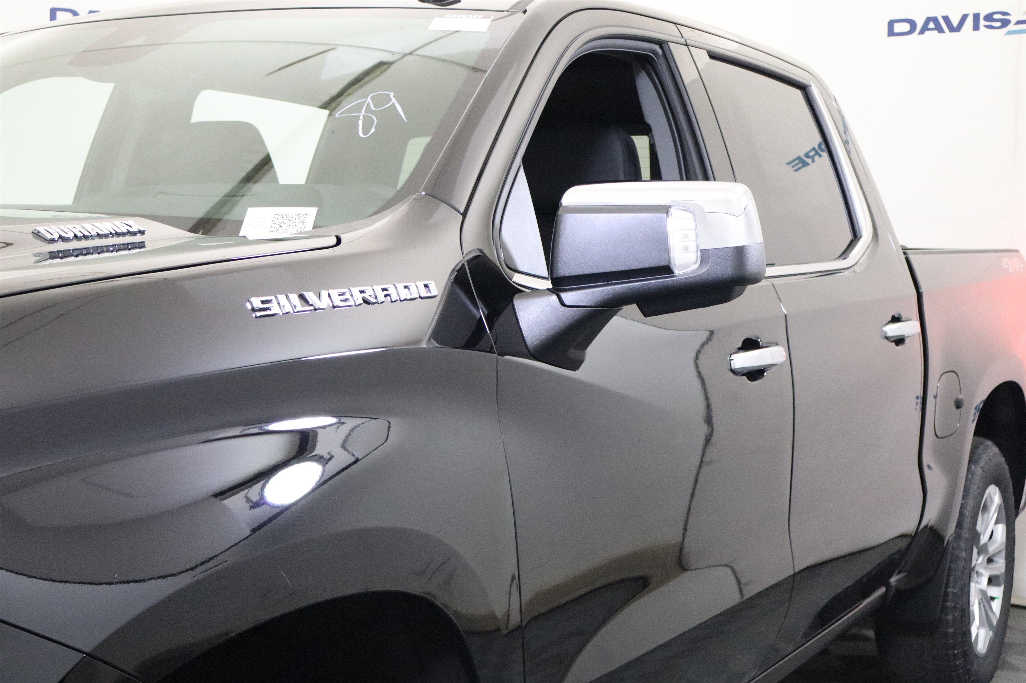 2026 Chevrolet Silverado 1500 LTZ Crew Cab 4WD