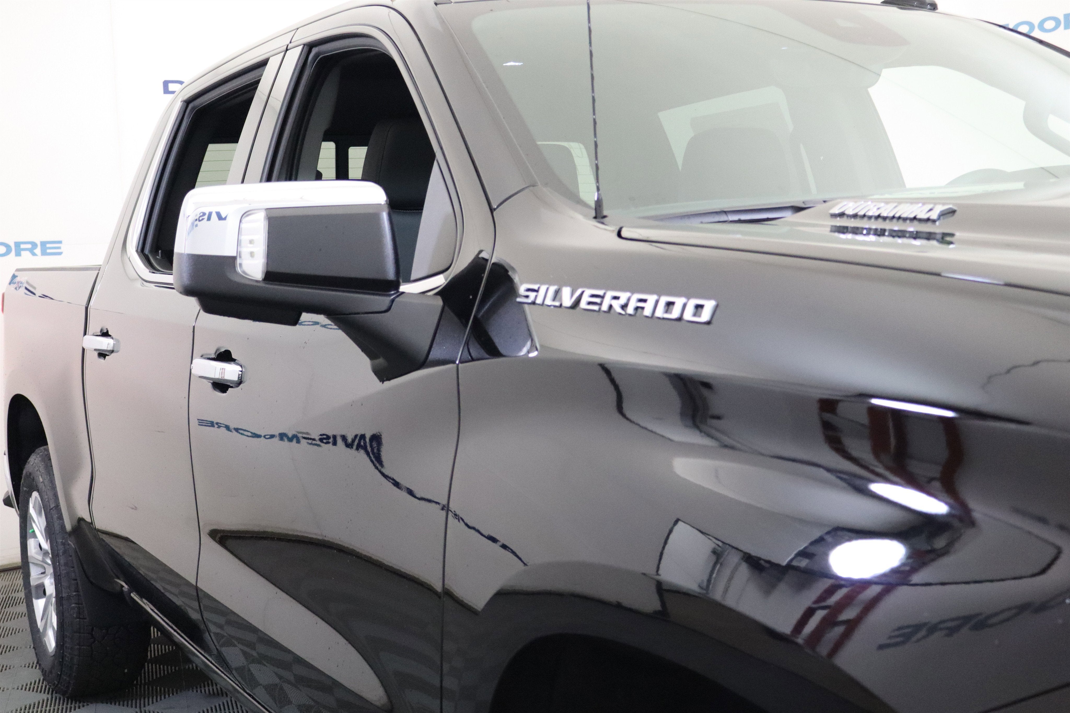 2026 Chevrolet Silverado 1500 LTZ Crew Cab 4WD