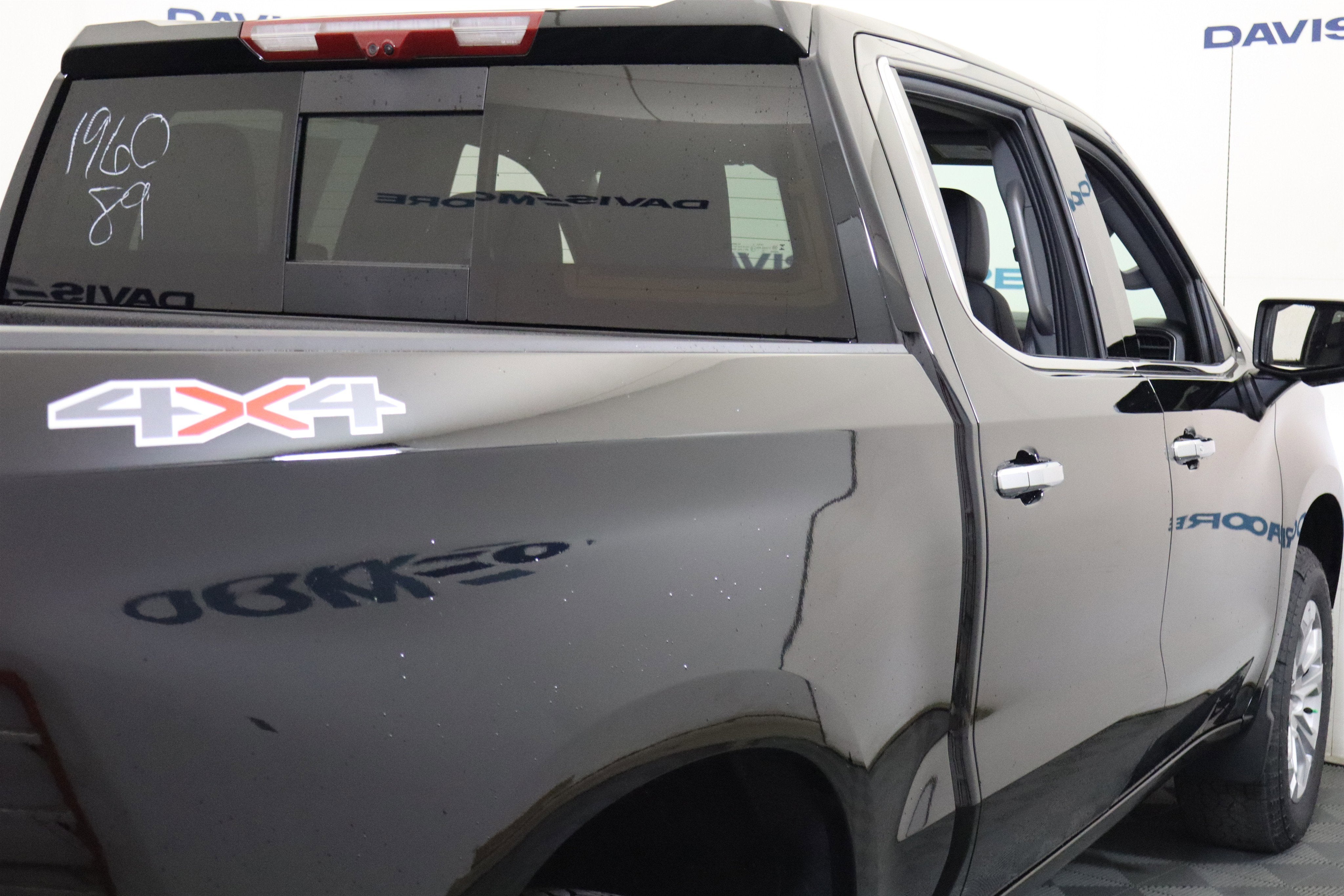 2026 Chevrolet Silverado 1500 LTZ Crew Cab 4WD