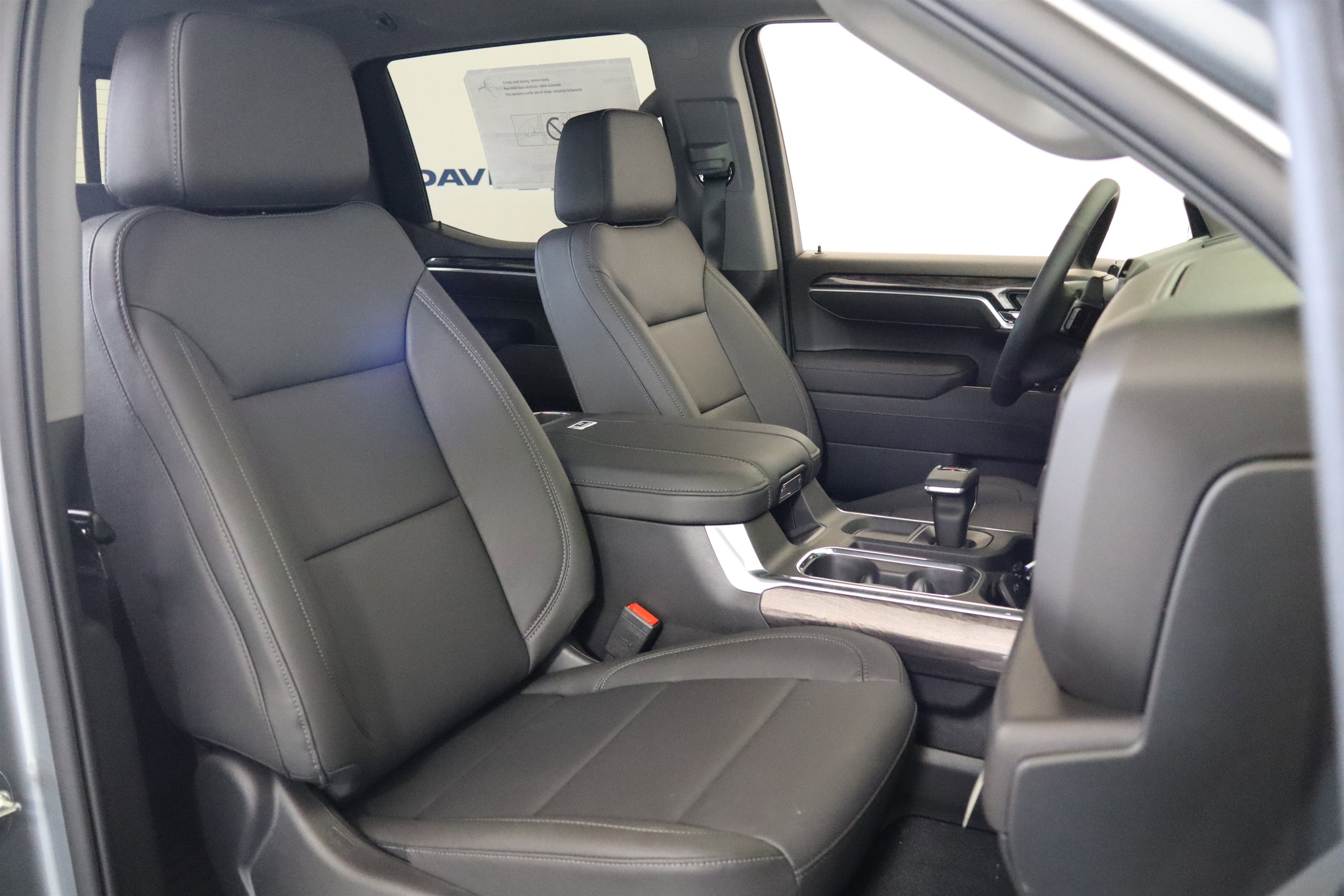 2026 Chevrolet Silverado 1500 LTZ Crew Cab 4WD