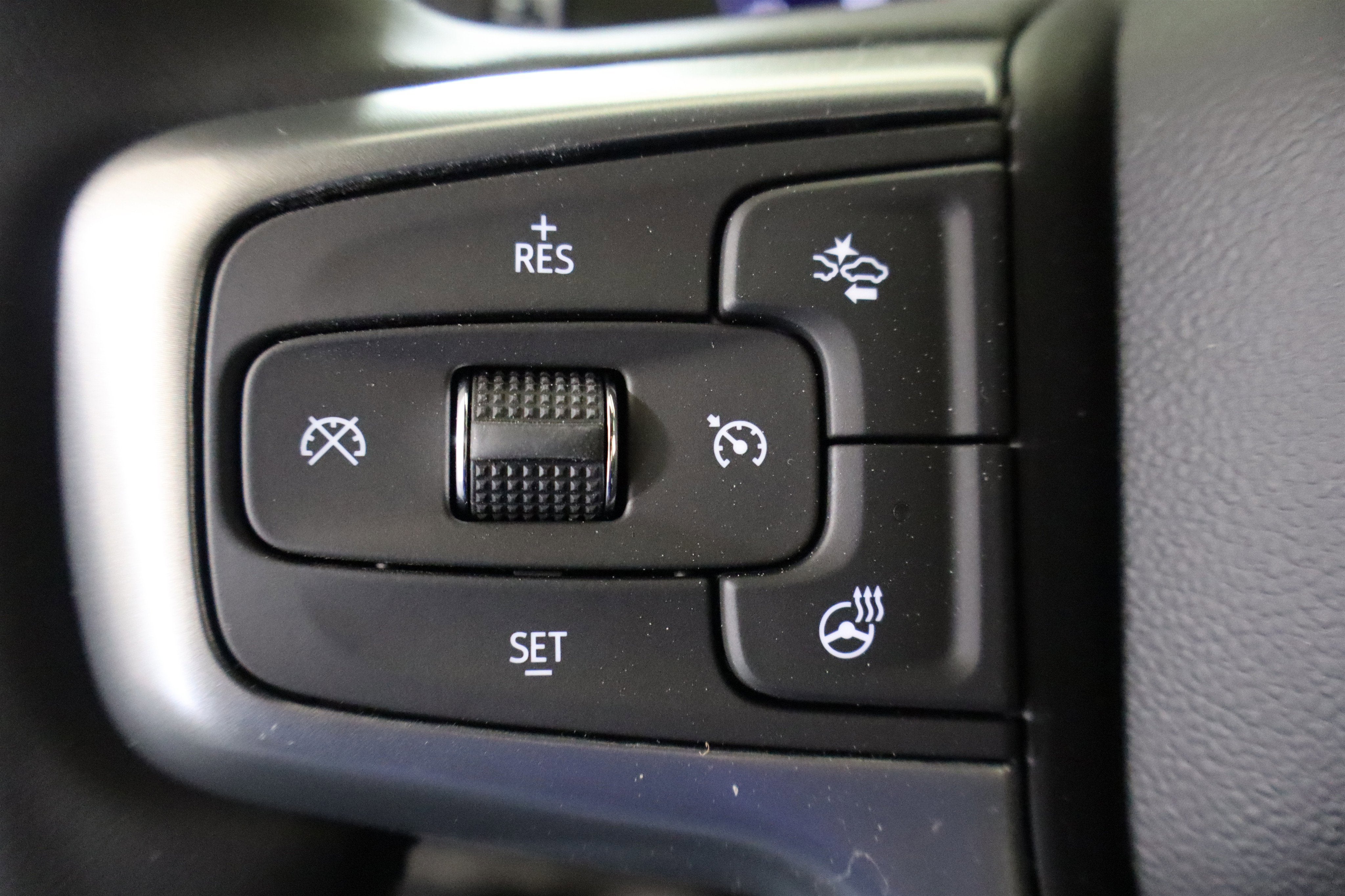 2026 Chevrolet Silverado 1500 LTZ Crew Cab 4WD