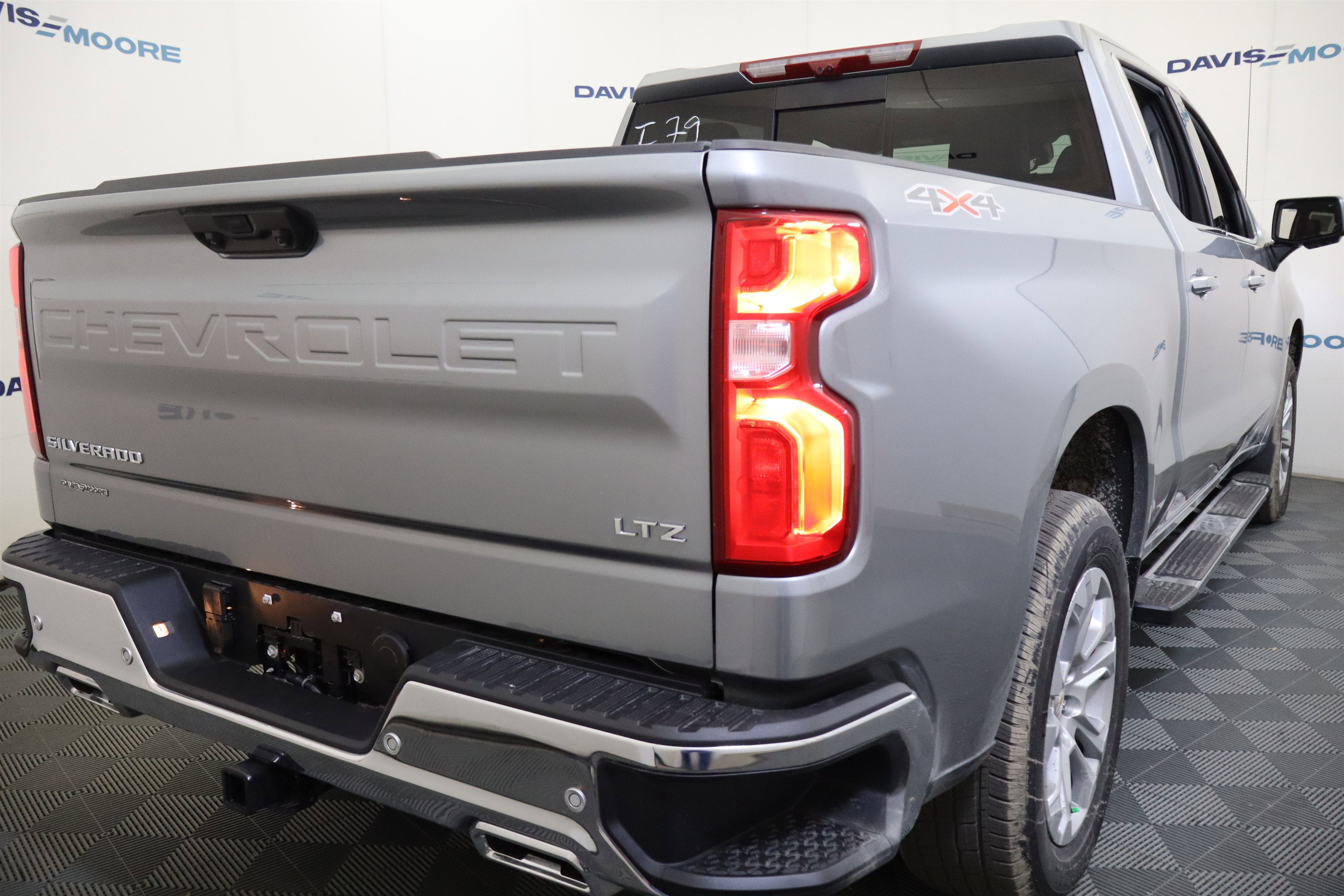 2026 Chevrolet Silverado 1500 LTZ Crew Cab 4WD