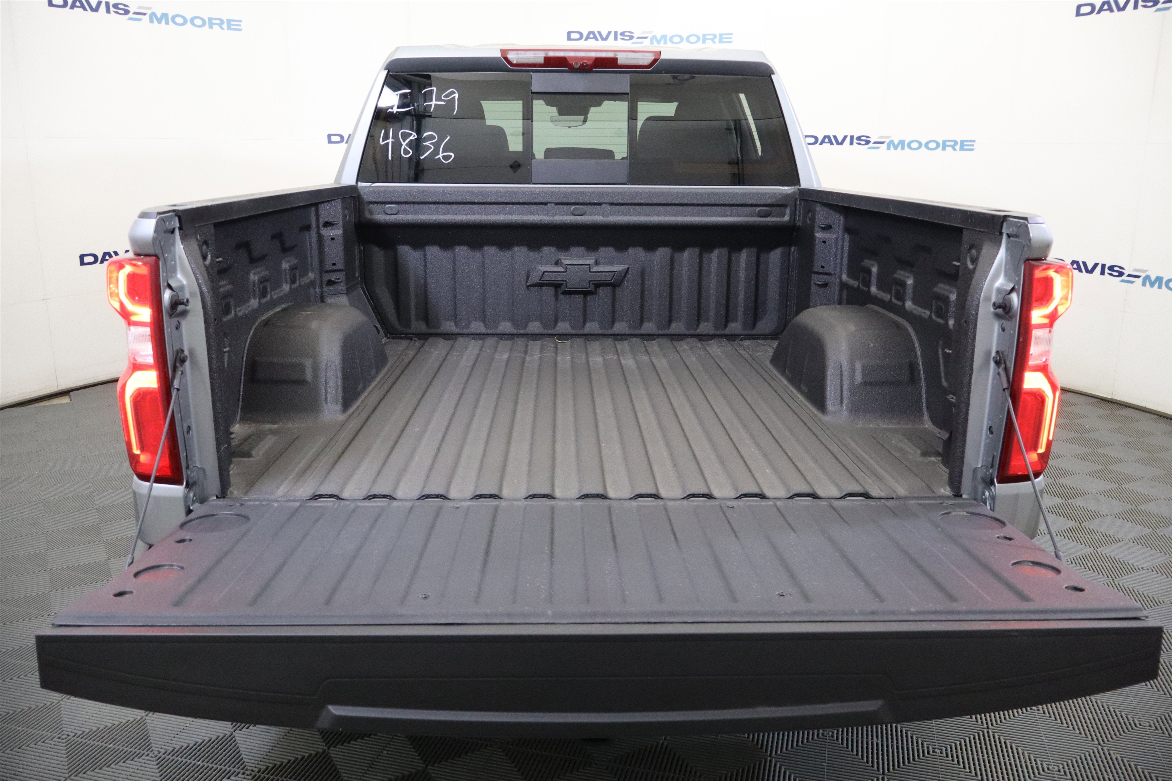 2026 Chevrolet Silverado 1500 LTZ Crew Cab 4WD