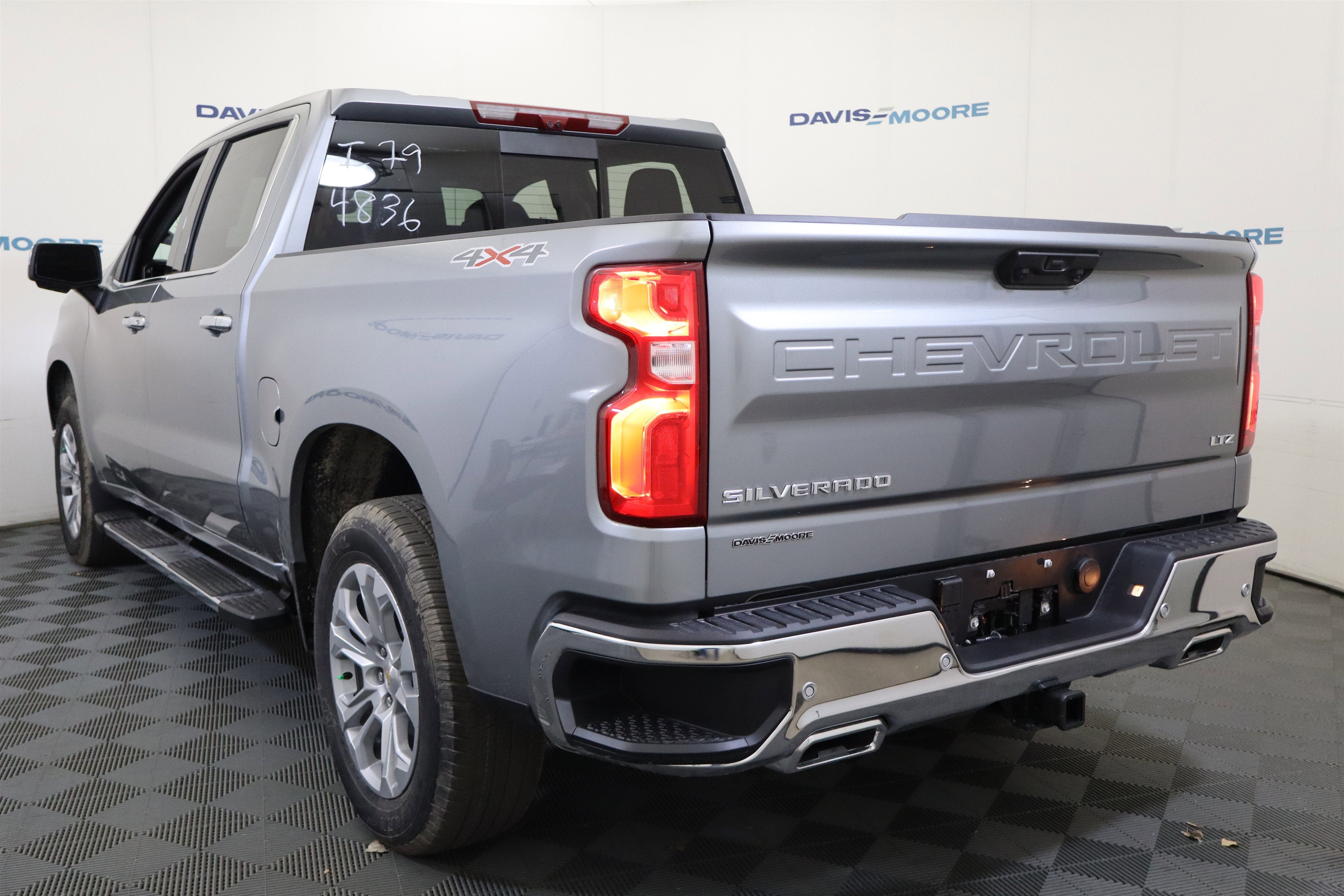 2026 Chevrolet Silverado 1500 LTZ Crew Cab 4WD