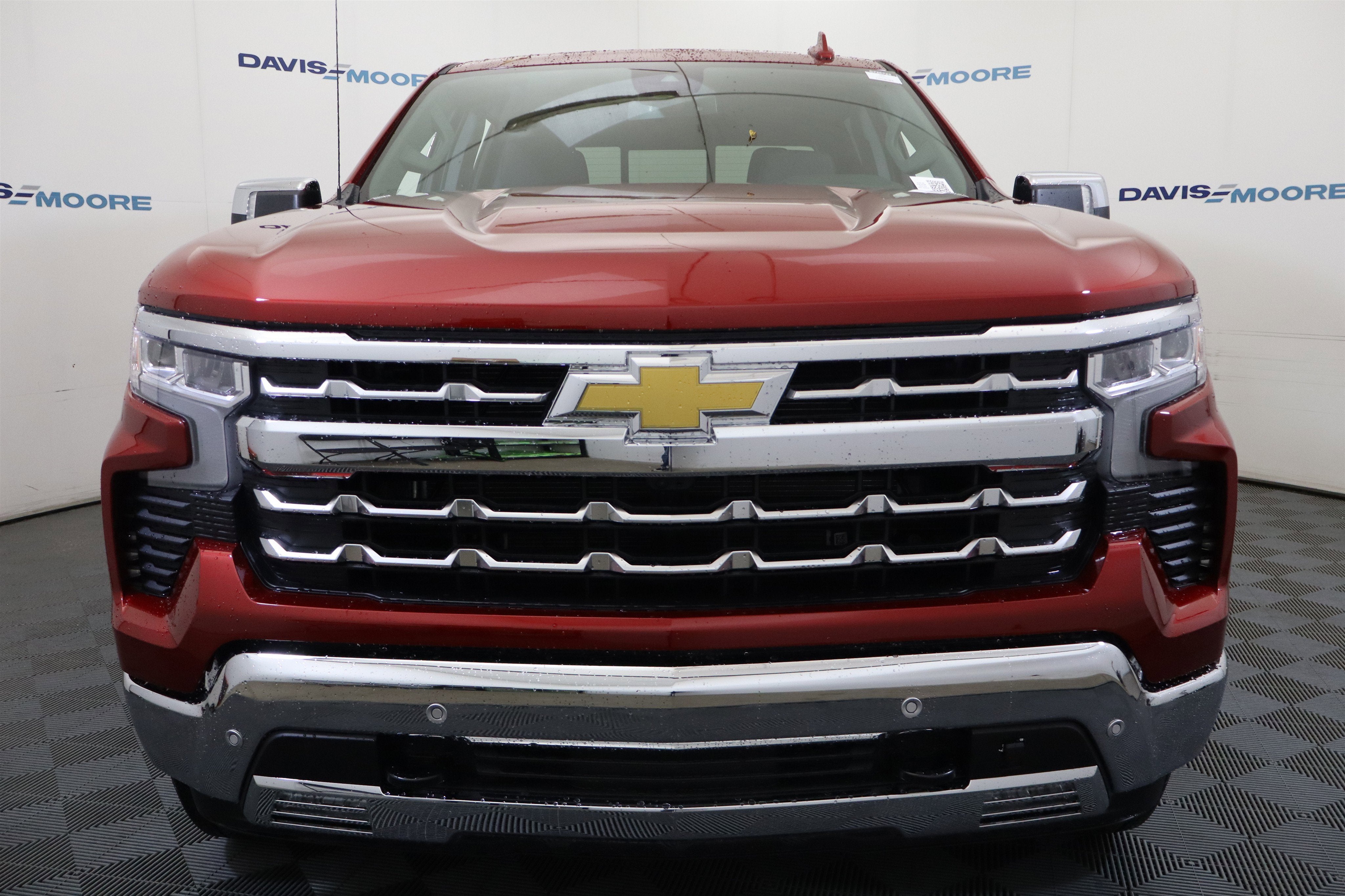 2026 Chevrolet Silverado 1500 LTZ Crew Cab 4WD
