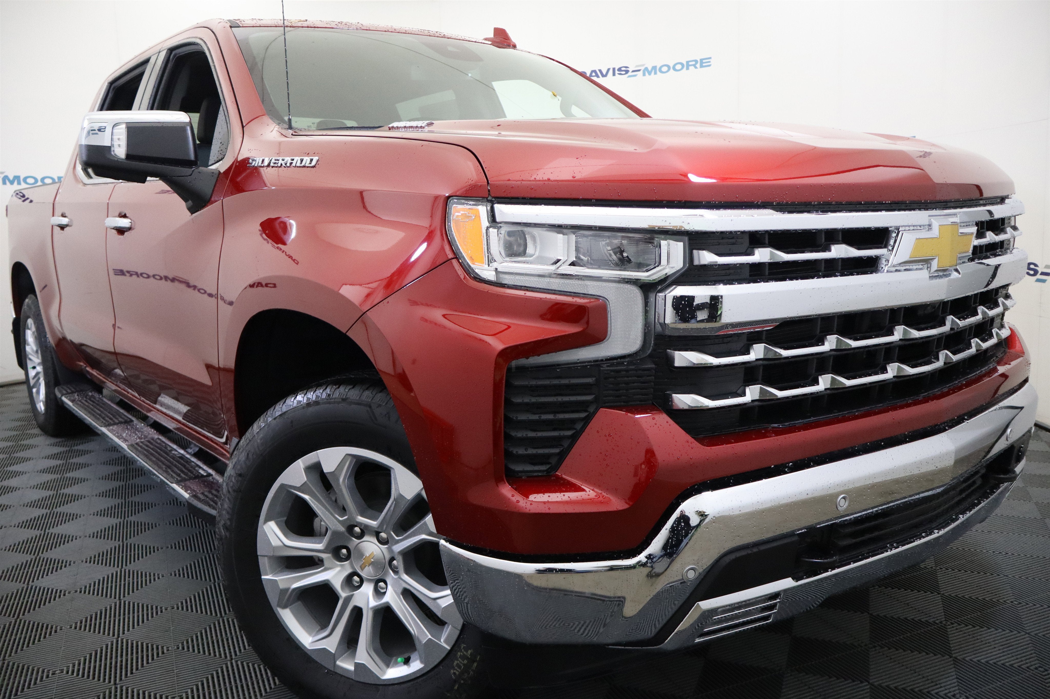 2026 Chevrolet Silverado 1500 LTZ Crew Cab 4WD
