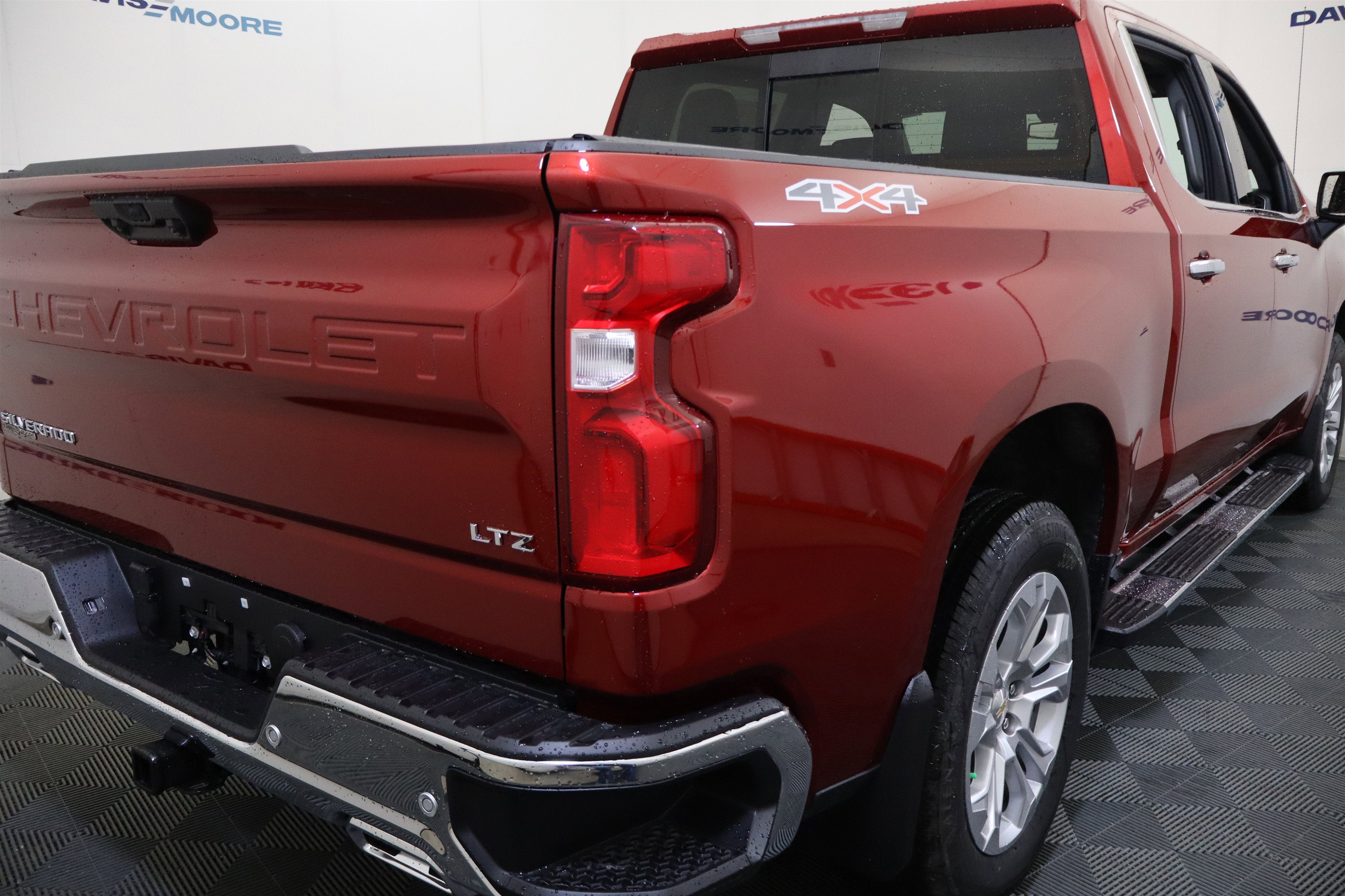 2026 Chevrolet Silverado 1500 LTZ Crew Cab 4WD