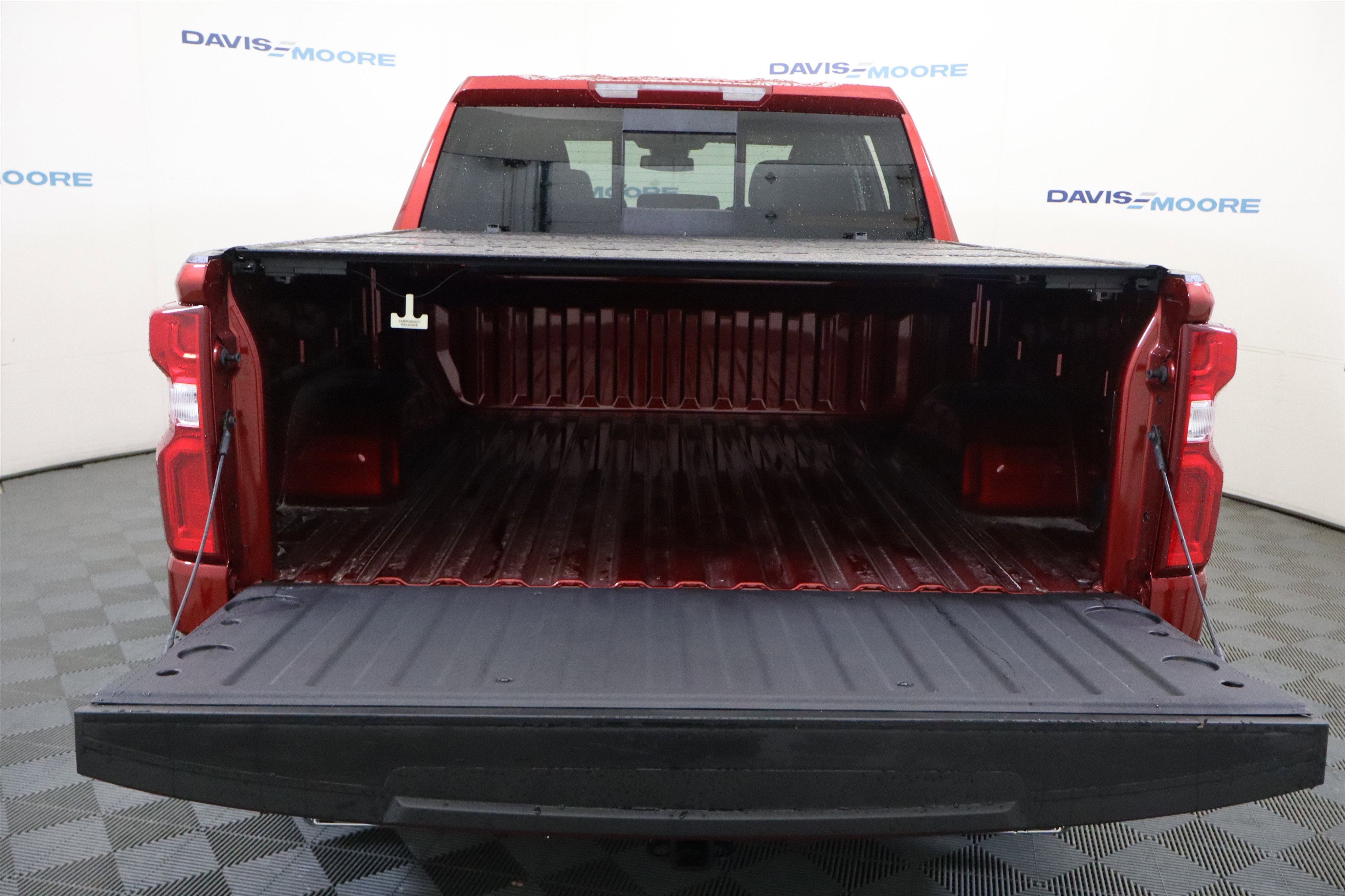 2026 Chevrolet Silverado 1500 LTZ Crew Cab 4WD