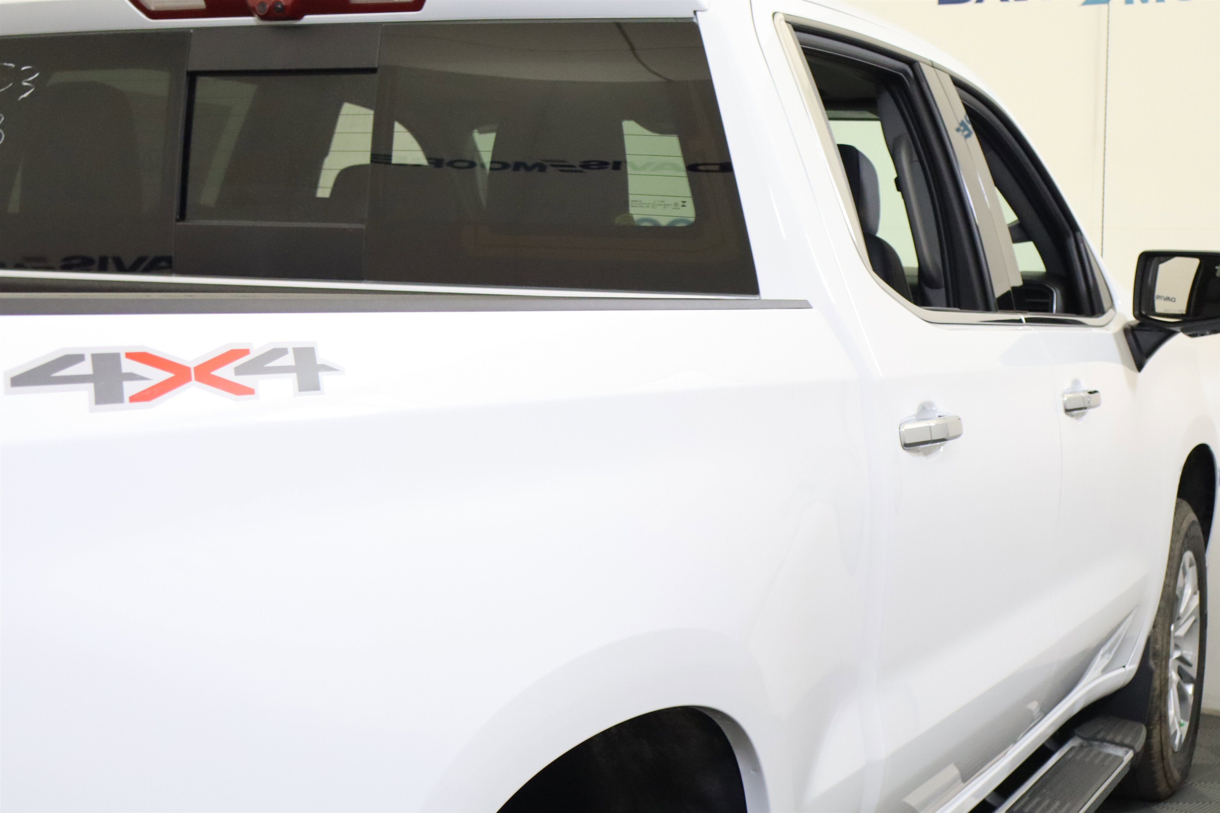 2026 Chevrolet Silverado 1500 LTZ Crew Cab 4WD