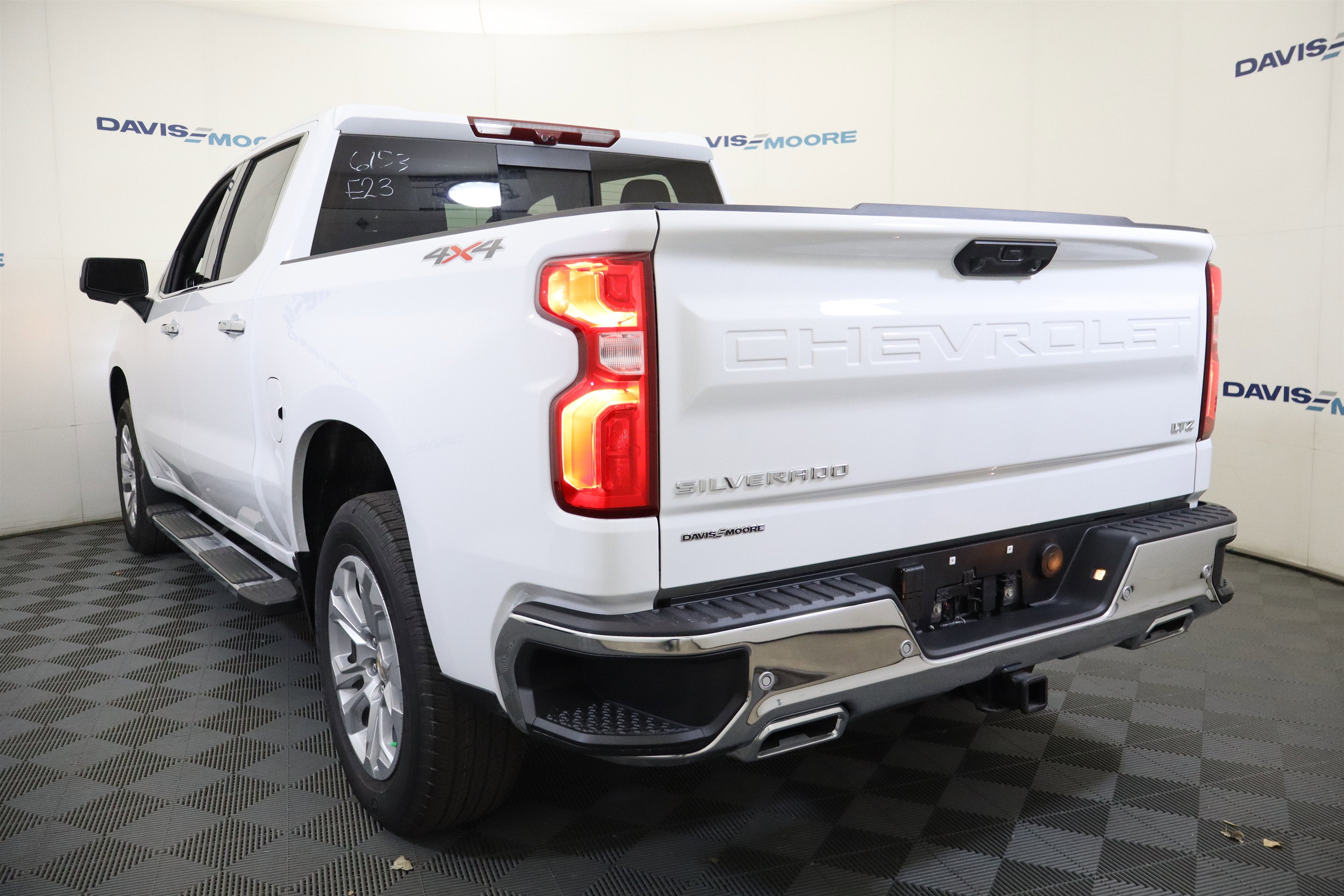 2026 Chevrolet Silverado 1500 LTZ Crew Cab 4WD