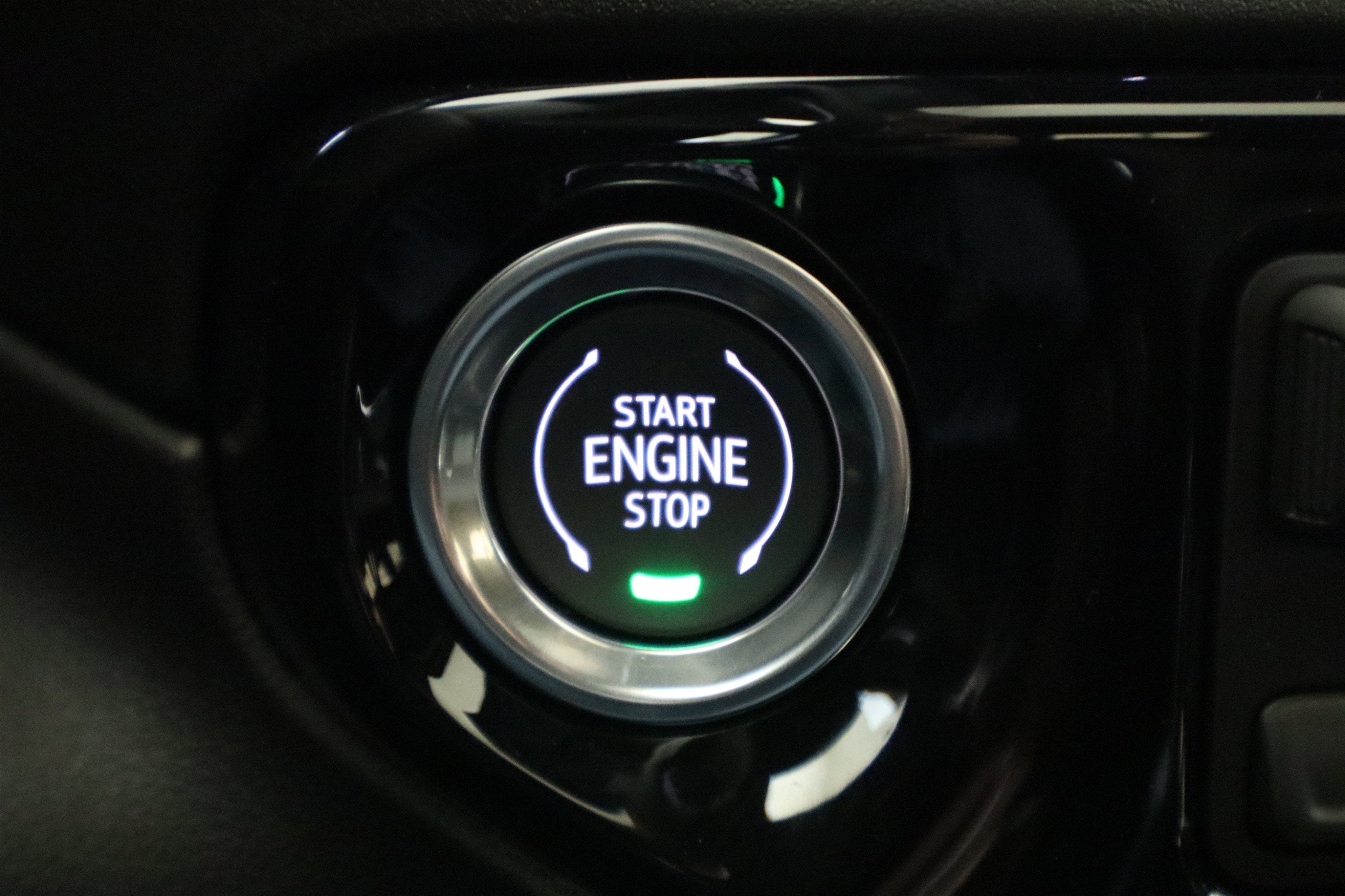 2026 Chevrolet Silverado 1500 LTZ Crew Cab 4WD