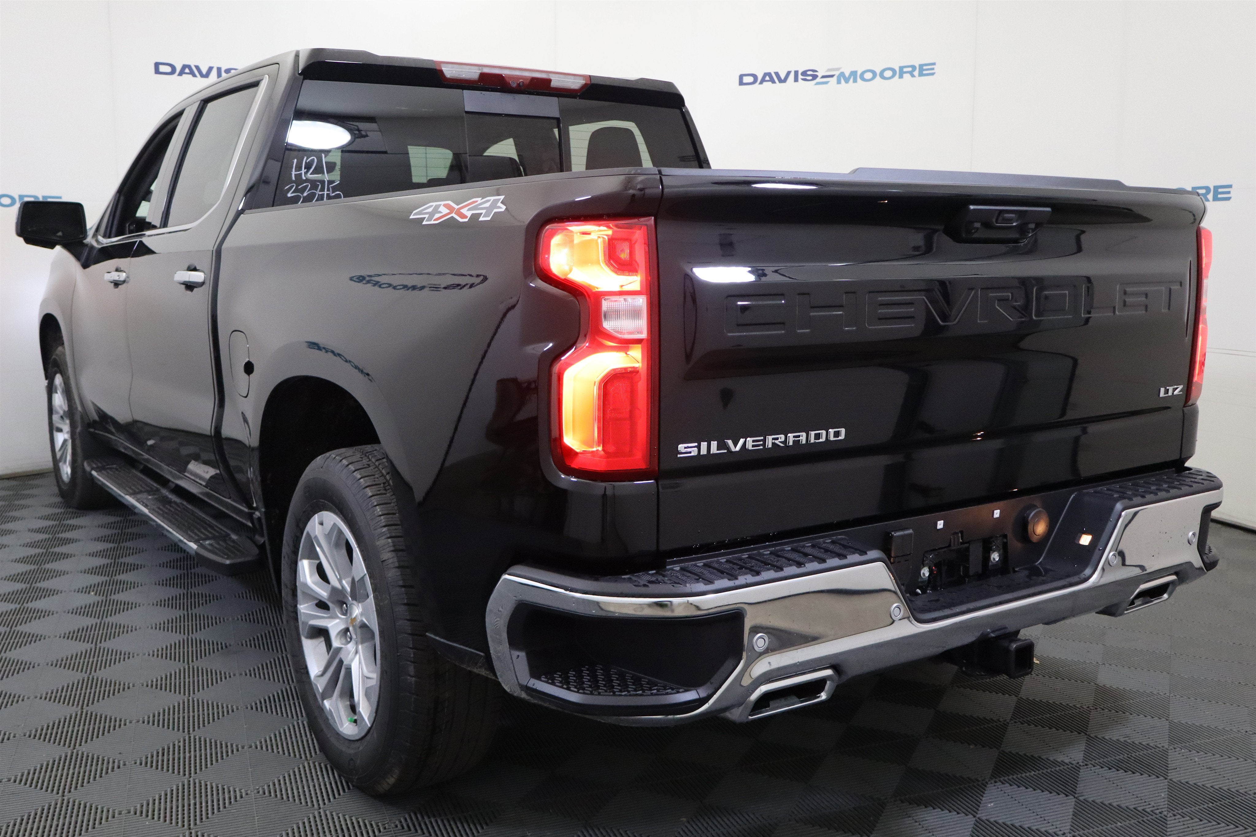 2026 Chevrolet Silverado 1500 LTZ Crew Cab 4WD