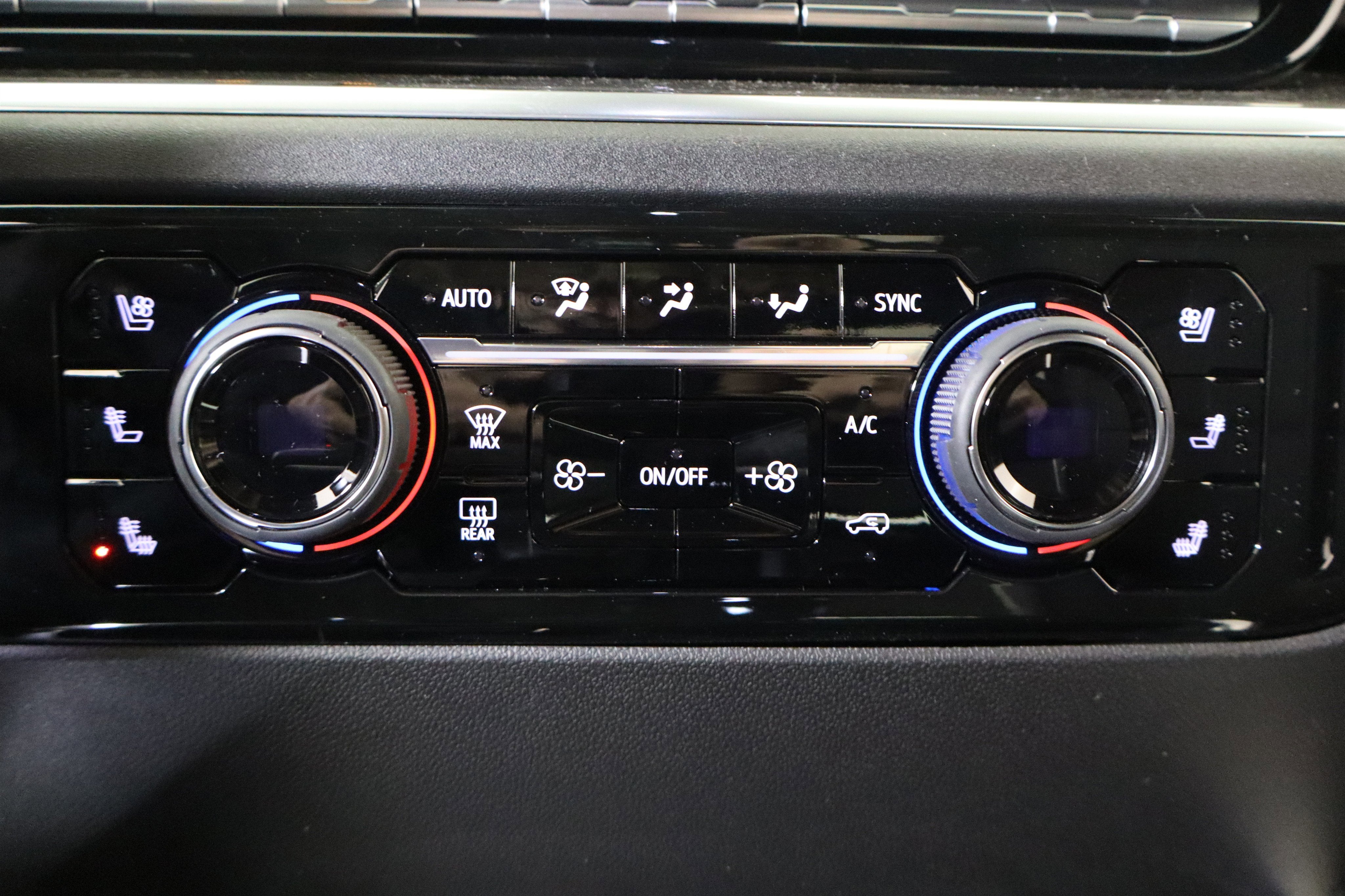 2026 Chevrolet Silverado 1500 LTZ Crew Cab 4WD