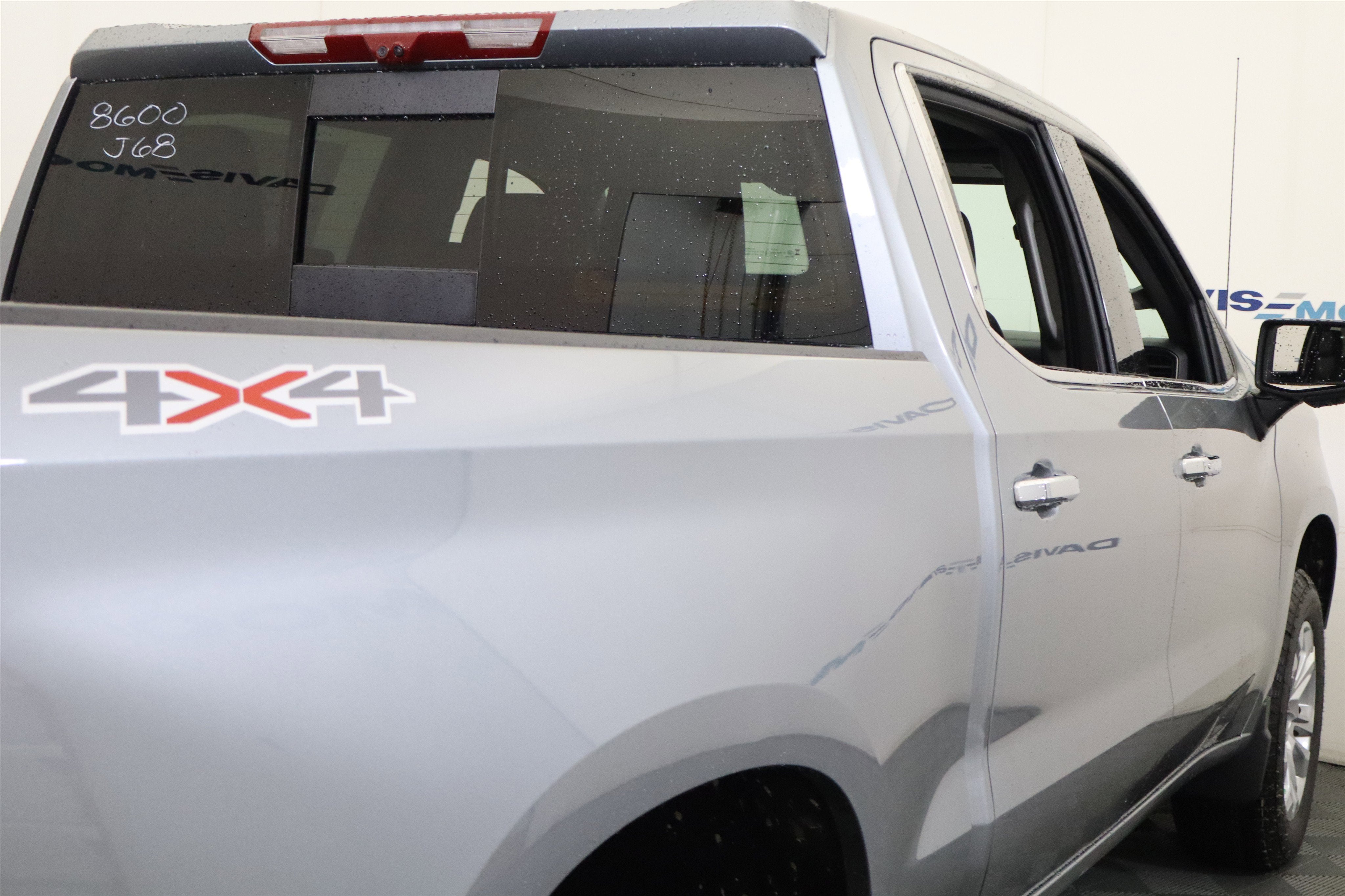 2026 Chevrolet Silverado 1500 LTZ Crew Cab 4WD