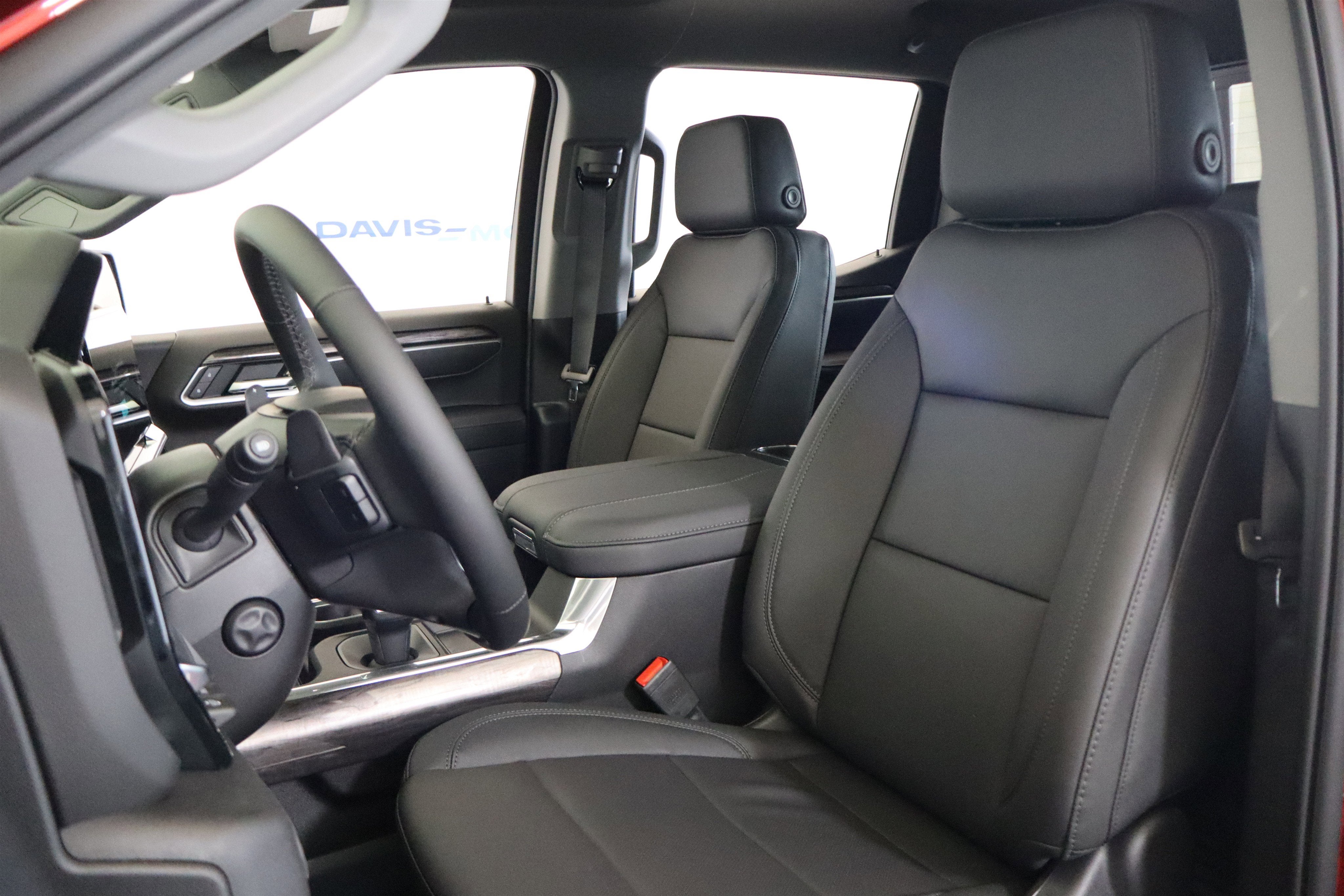 2026 Chevrolet Silverado 1500 LTZ Crew Cab 4WD