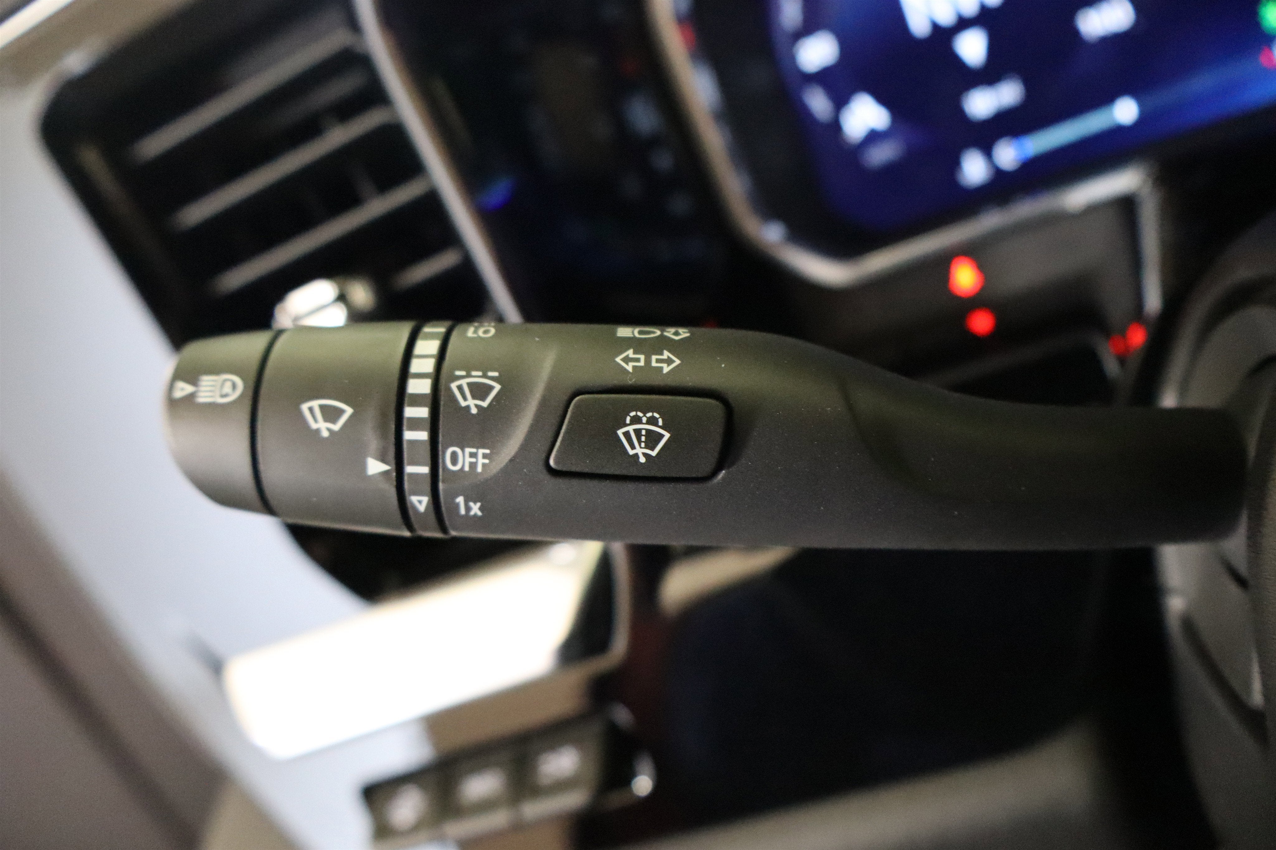 2026 Chevrolet Silverado 1500 LTZ Crew Cab 4WD