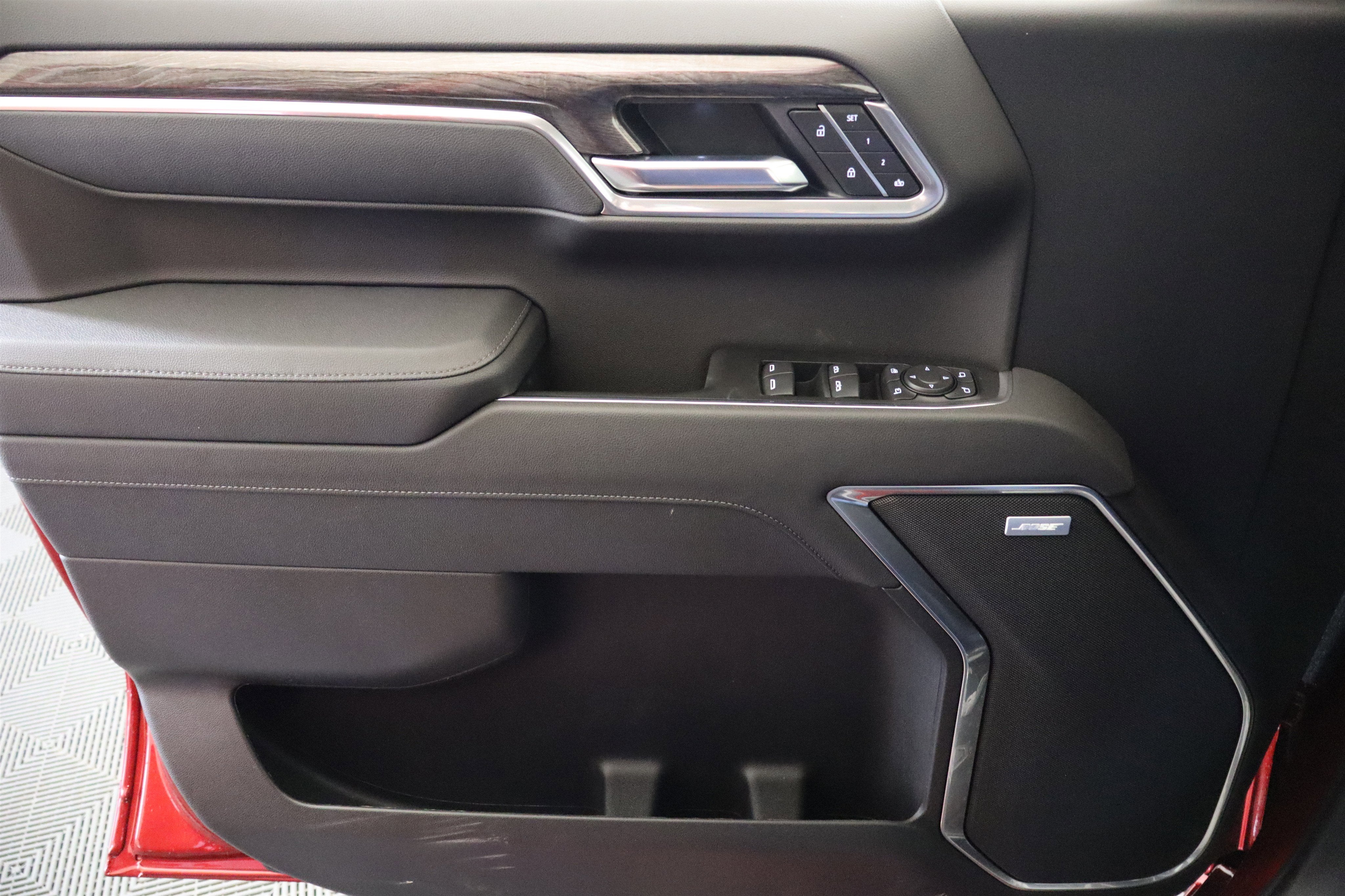 2026 Chevrolet Silverado 1500 LTZ Crew Cab 4WD