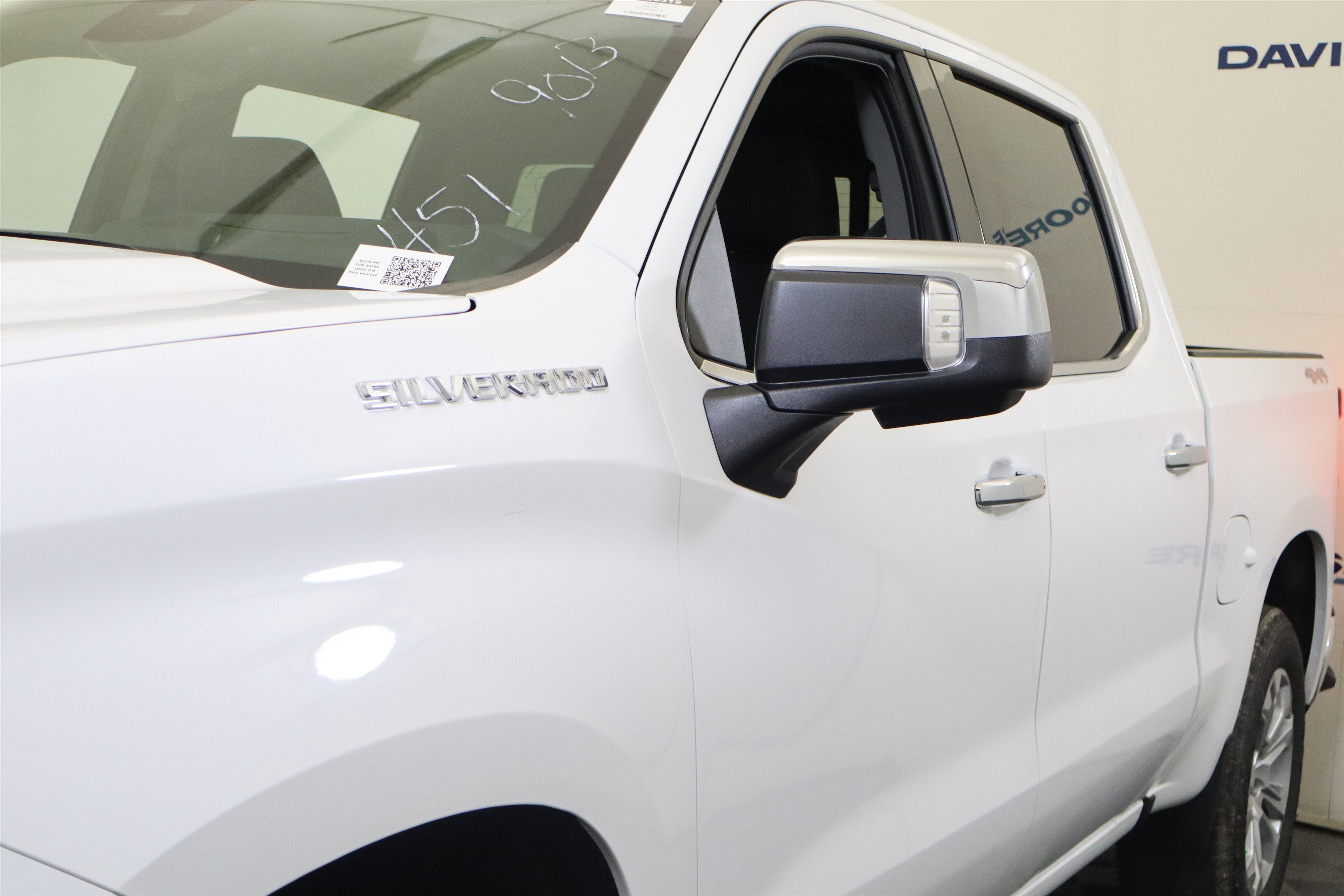 2026 Chevrolet Silverado 1500 LTZ Crew Cab 4WD