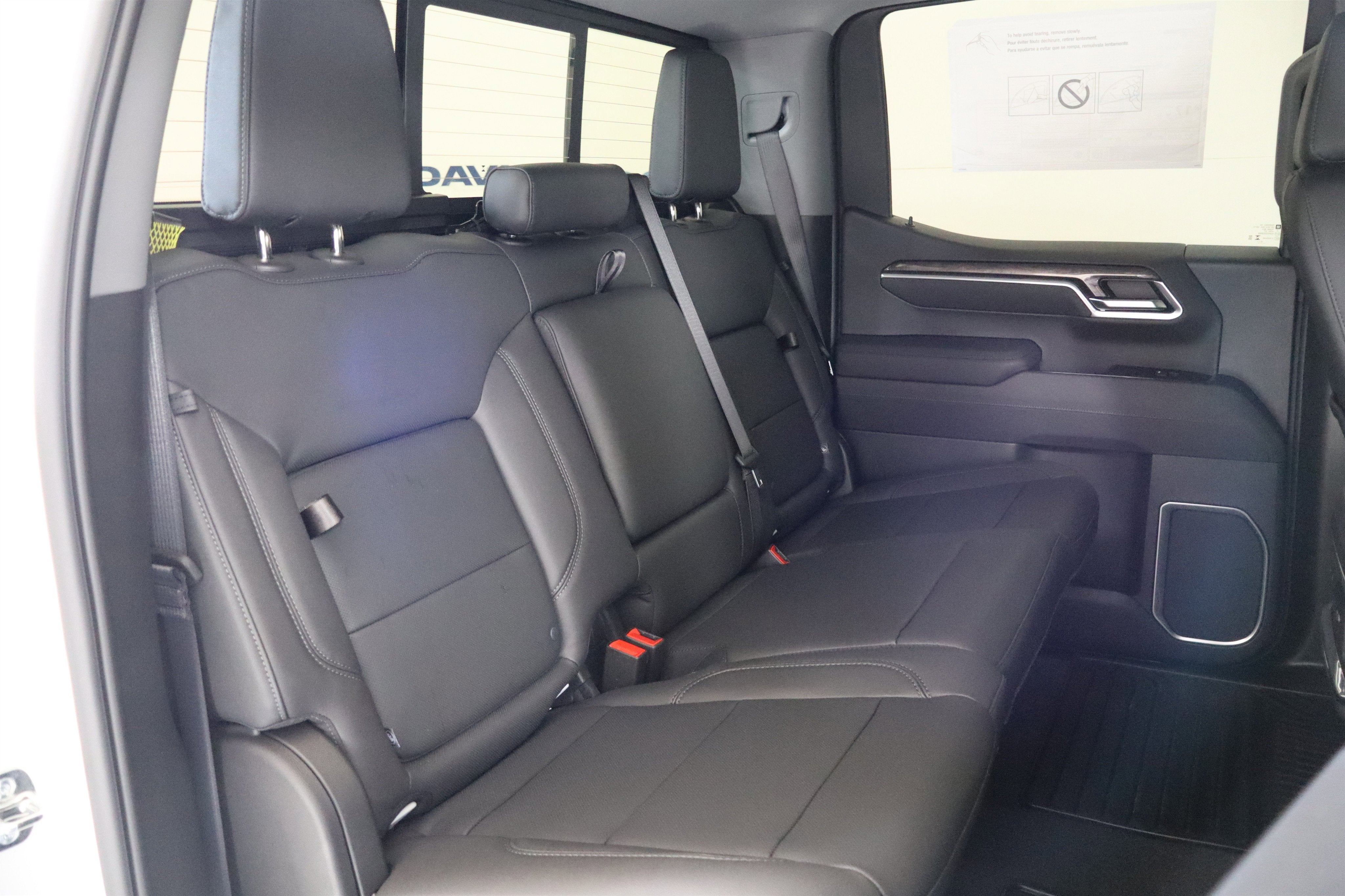 2026 Chevrolet Silverado 1500 LTZ Crew Cab 4WD