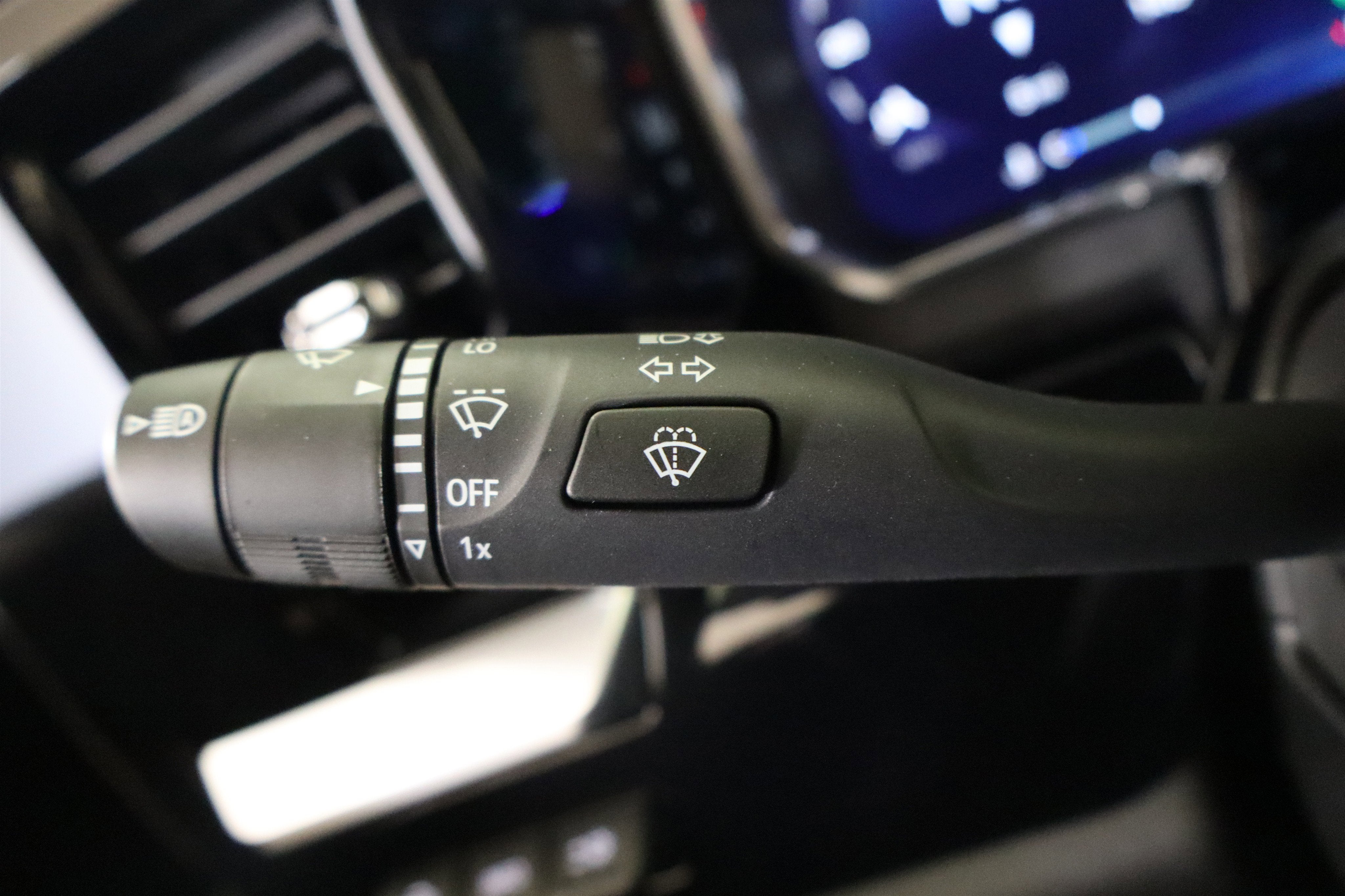 2026 Chevrolet Silverado 1500 LTZ Crew Cab 4WD