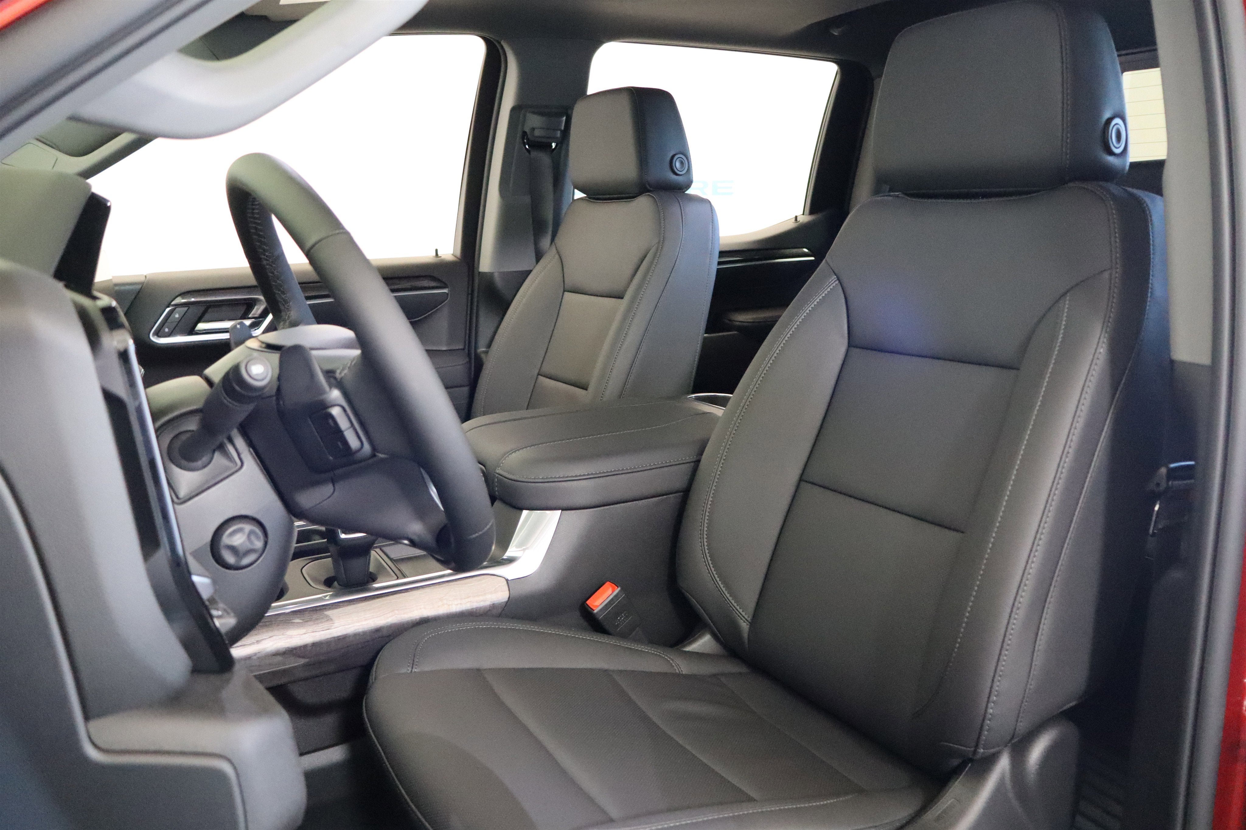 2026 Chevrolet Silverado 1500 LTZ Crew Cab 4WD