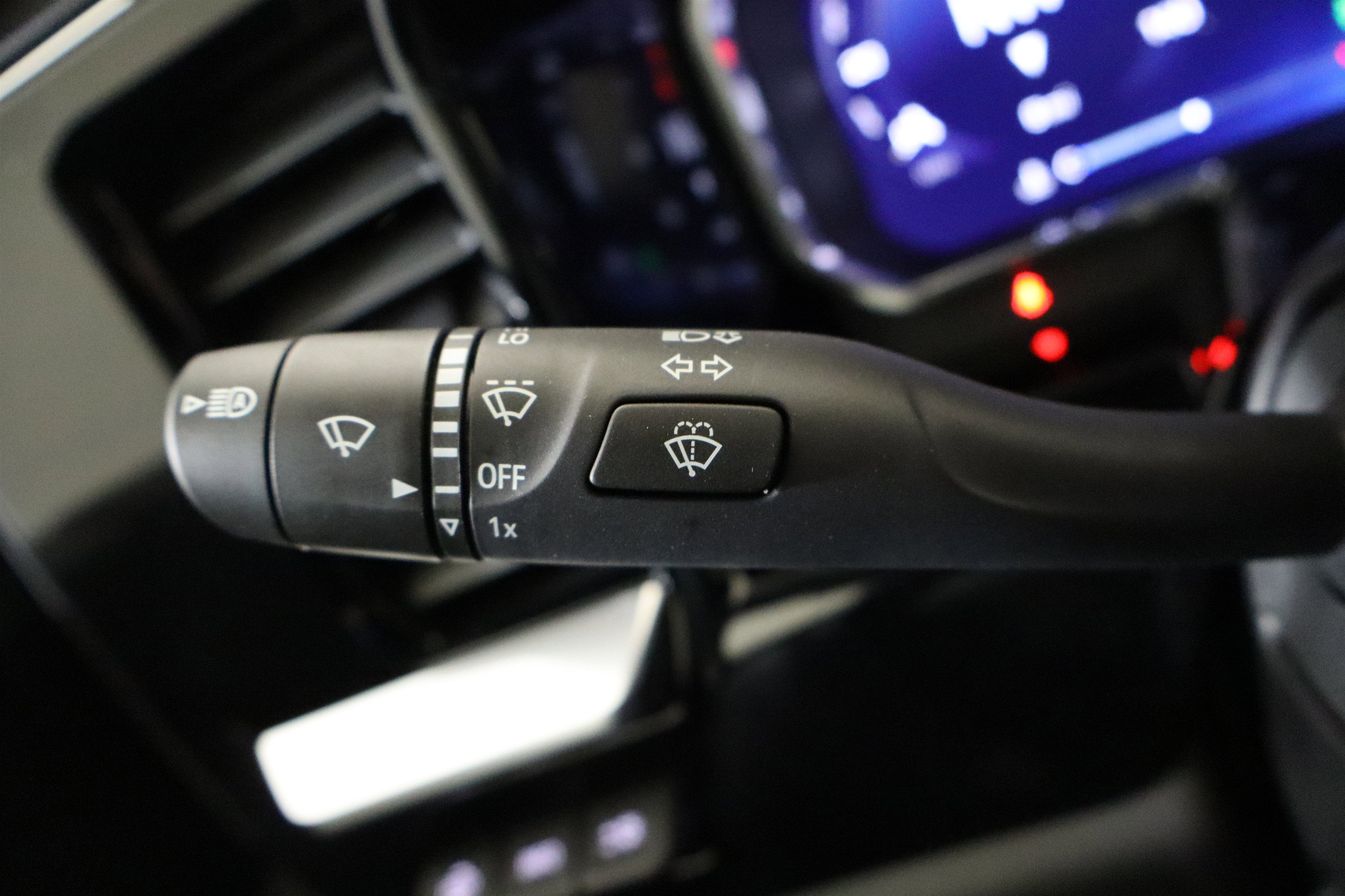 2026 Chevrolet Silverado 1500 LTZ Crew Cab 4WD