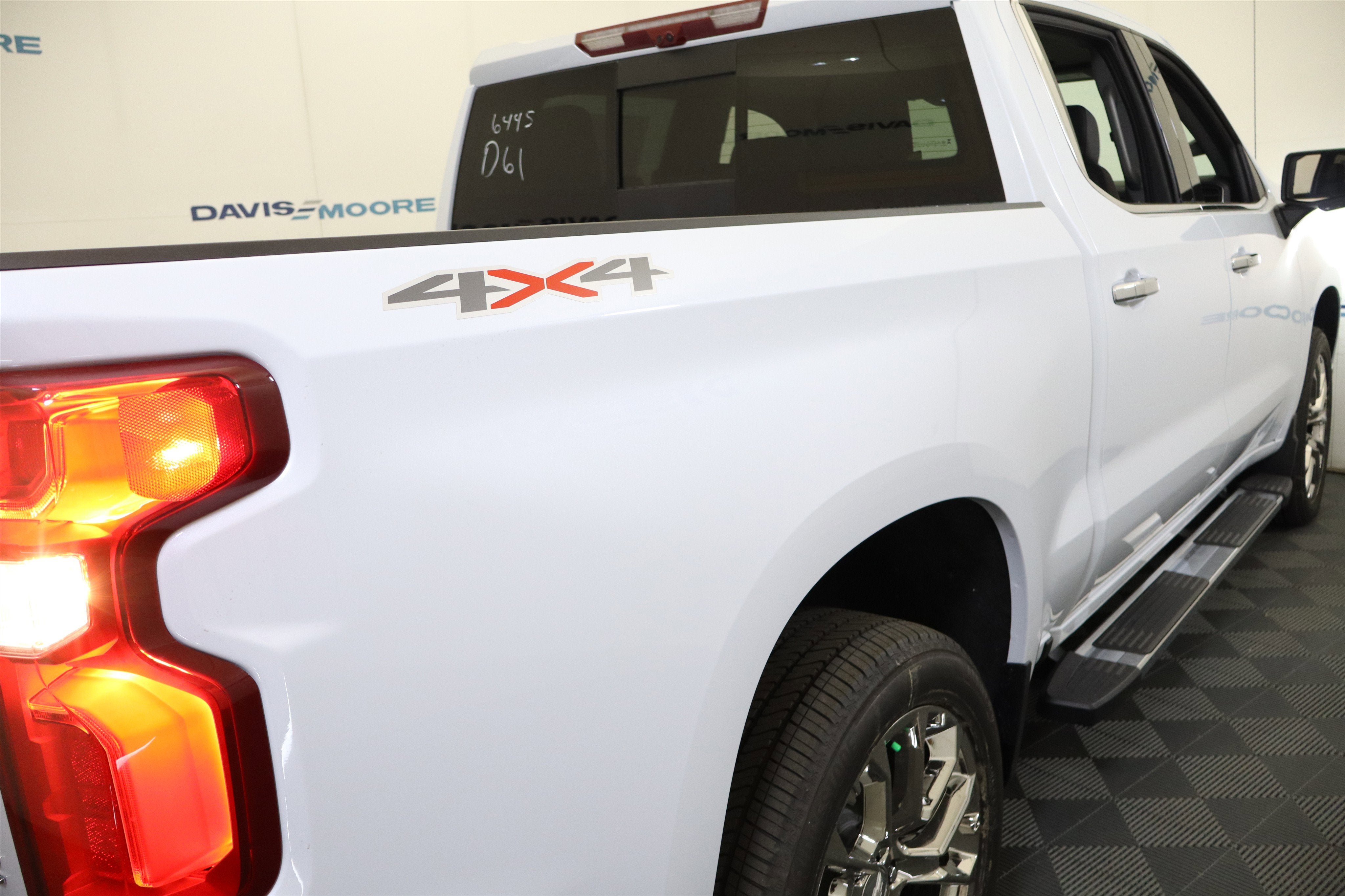 2026 Chevrolet Silverado 1500 LTZ Crew Cab 4WD