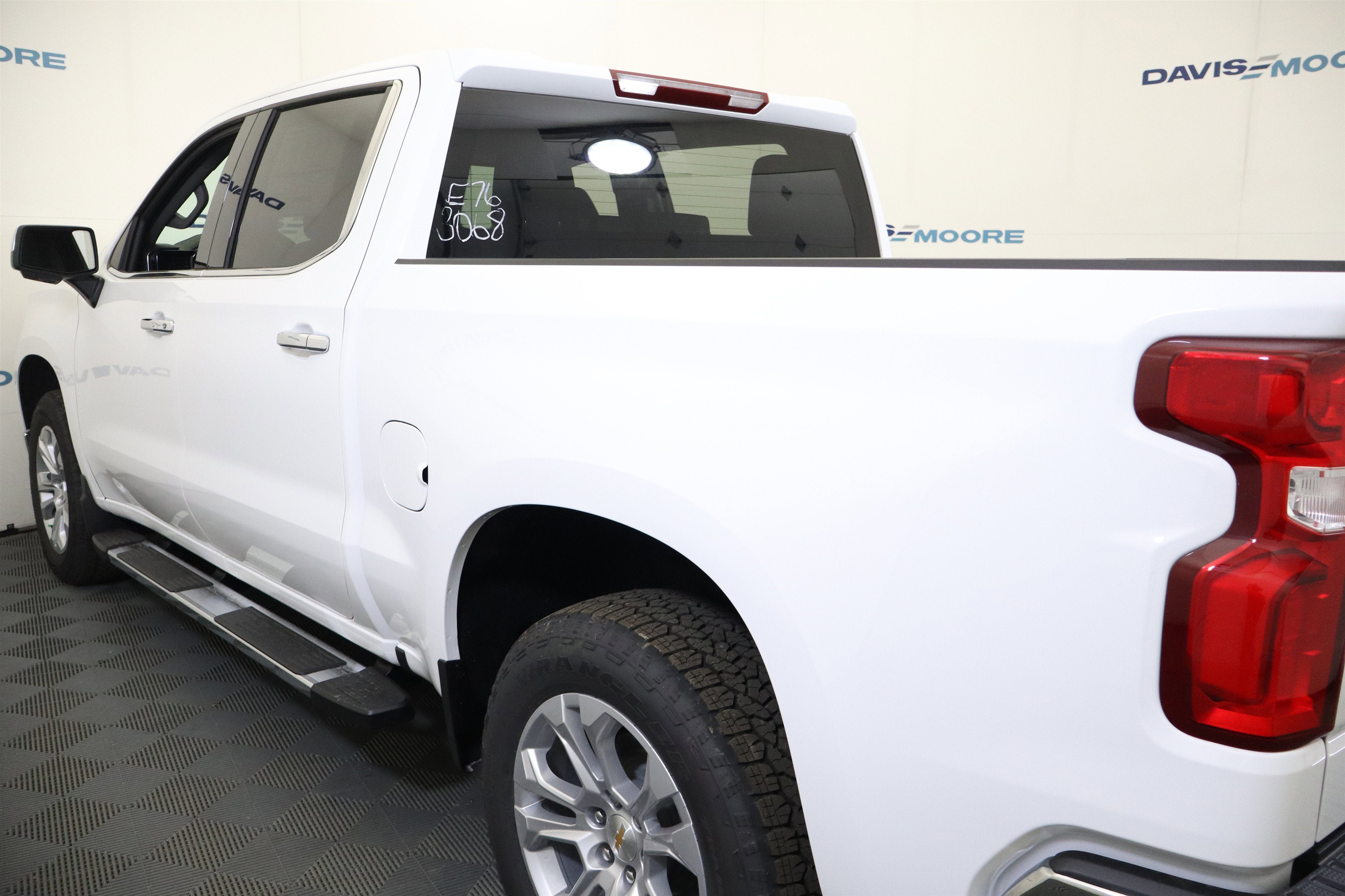 2026 Chevrolet Silverado 1500 LTZ Crew Cab 4WD