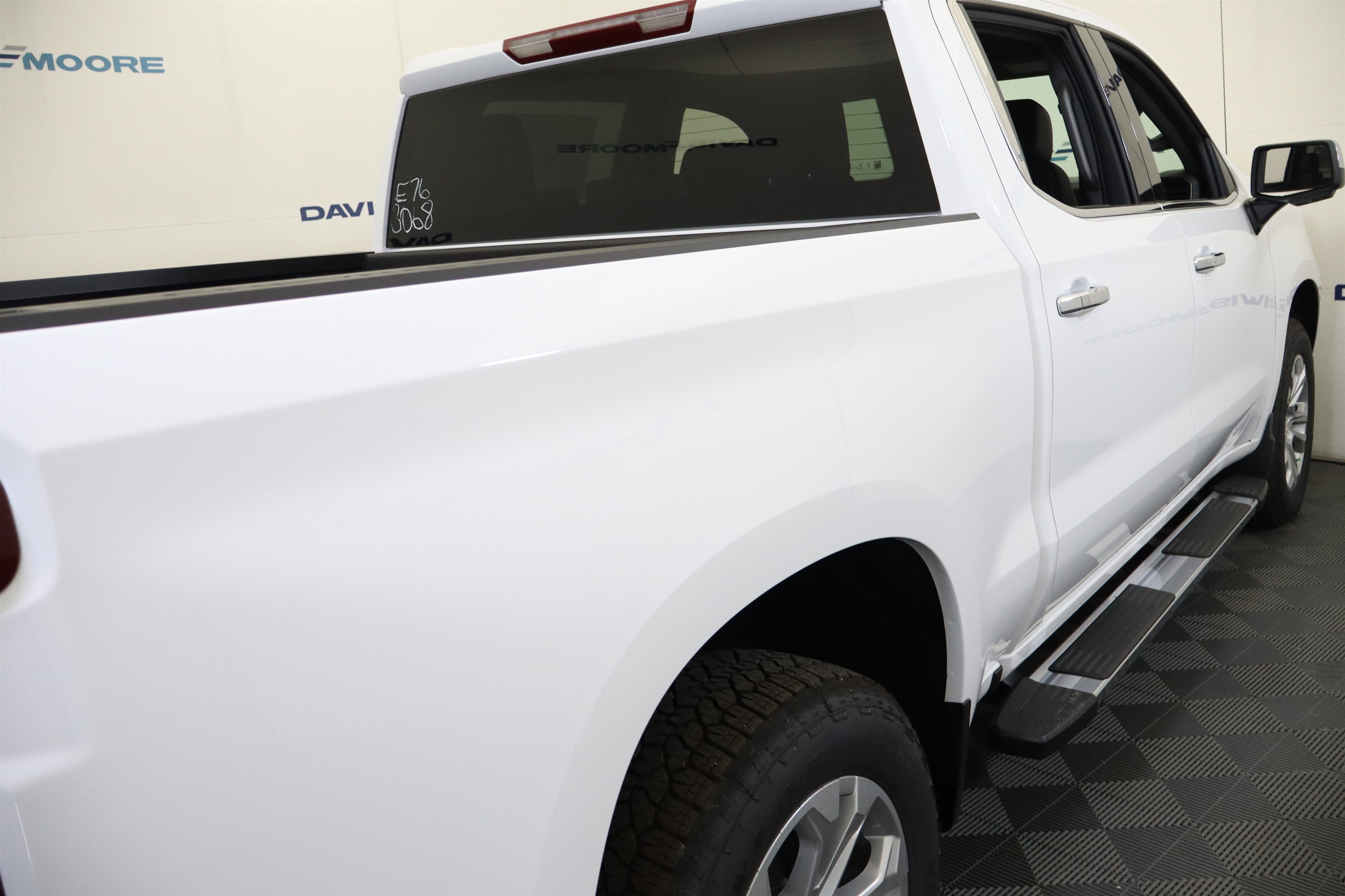 2026 Chevrolet Silverado 1500 LTZ Crew Cab 4WD