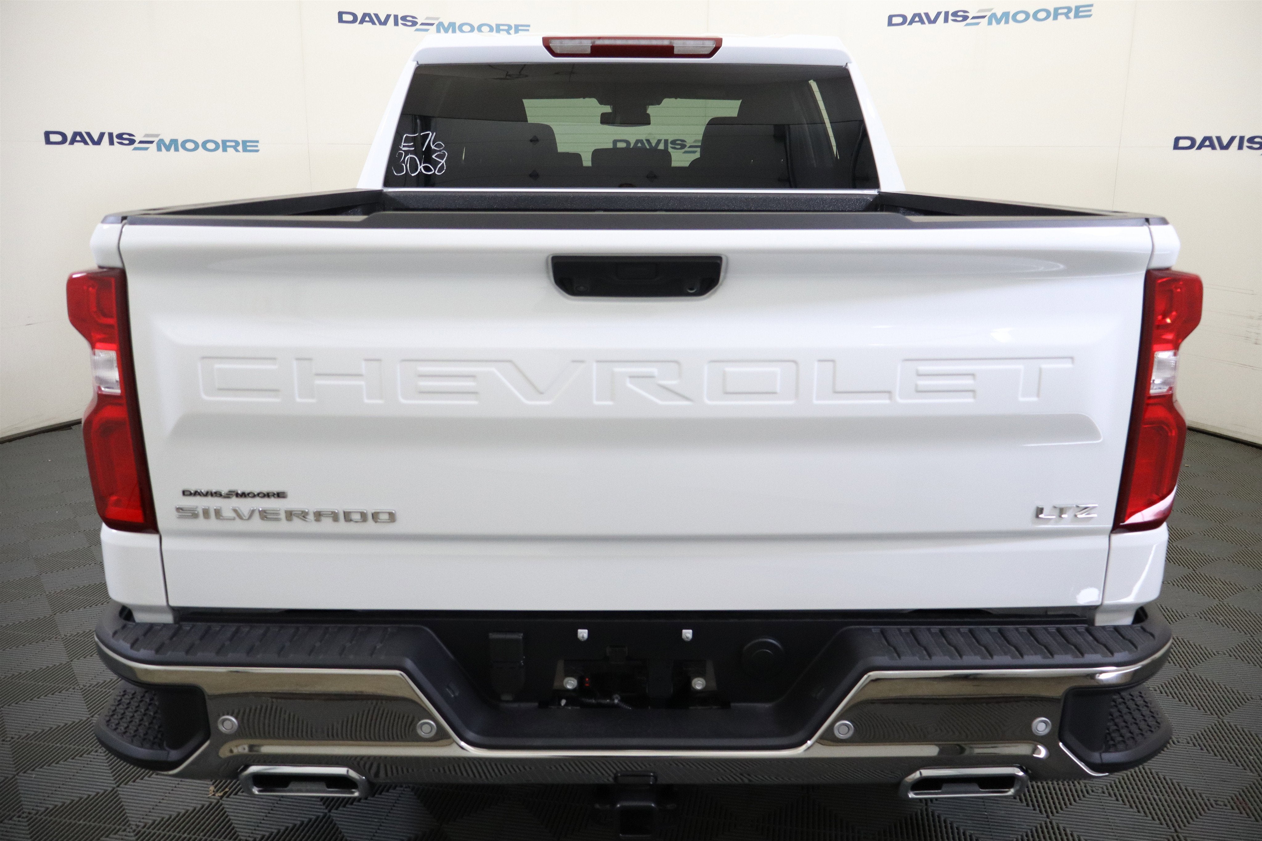 2026 Chevrolet Silverado 1500 LTZ Crew Cab 4WD