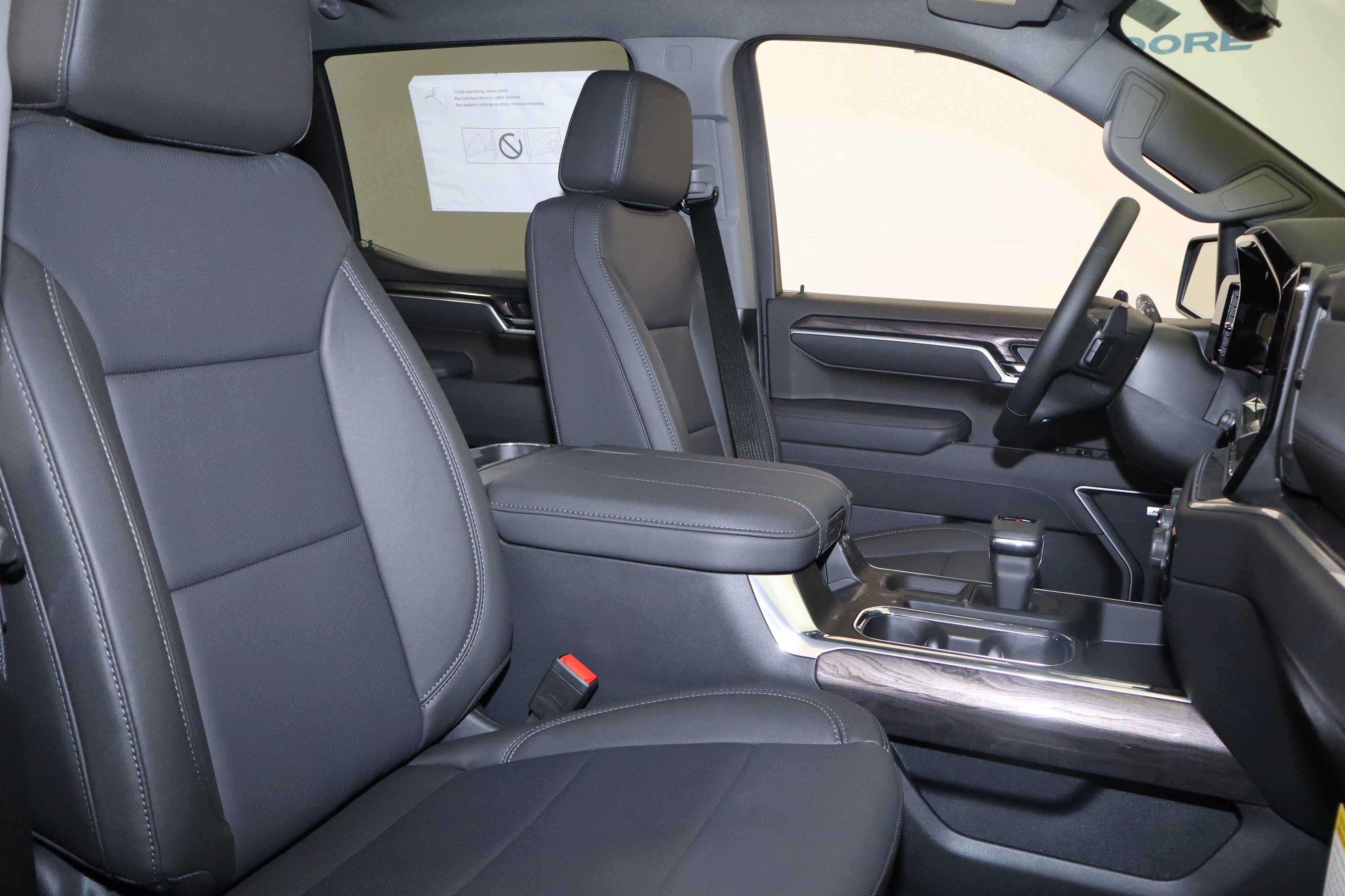 2026 Chevrolet Silverado 1500 LTZ Crew Cab 4WD